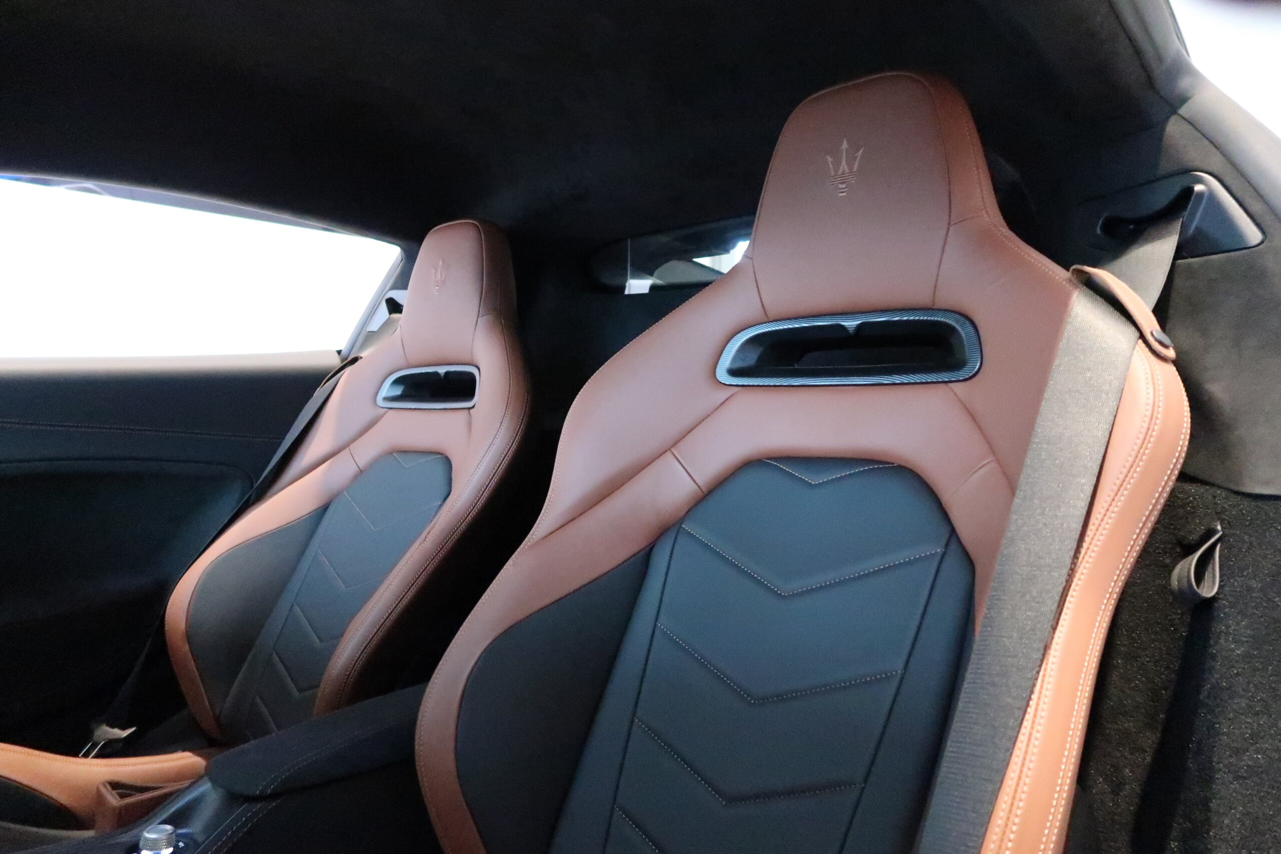 2022 Maserati MC20 — Photo 10 / 28