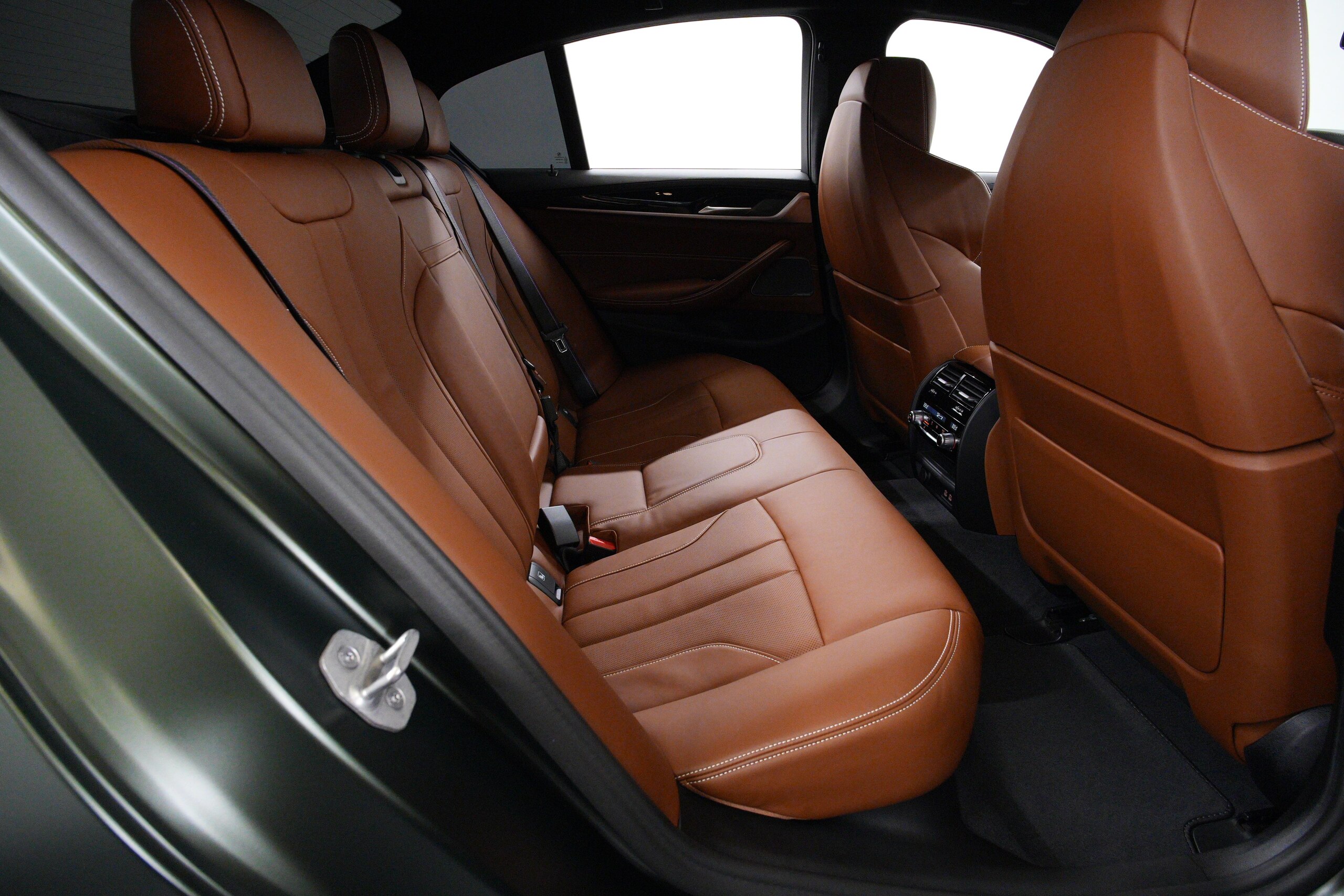 2023 BMW M5 Competition — Photo 36 / 53