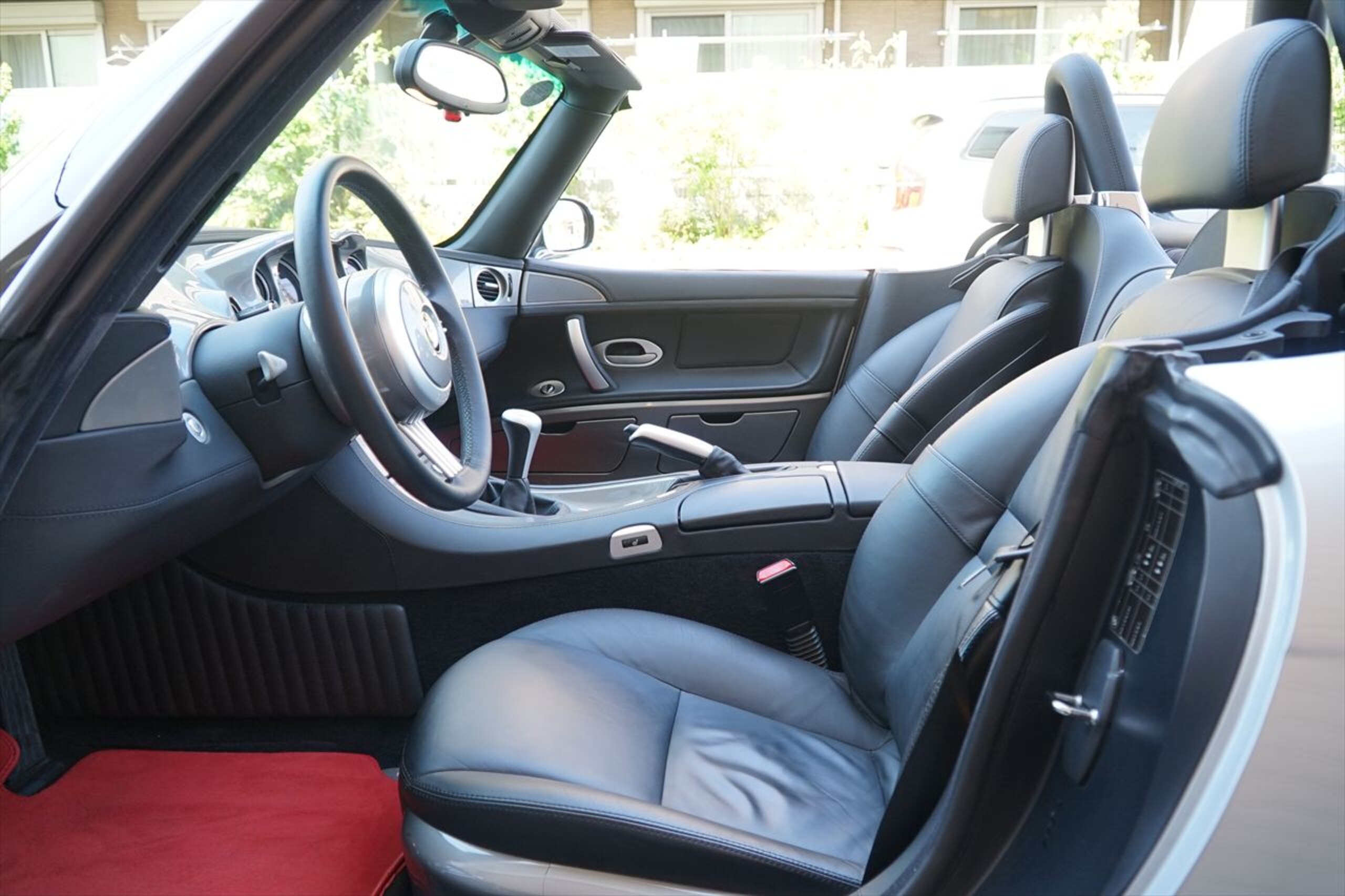 2001 BMW Z8 — Photo 11 / 22