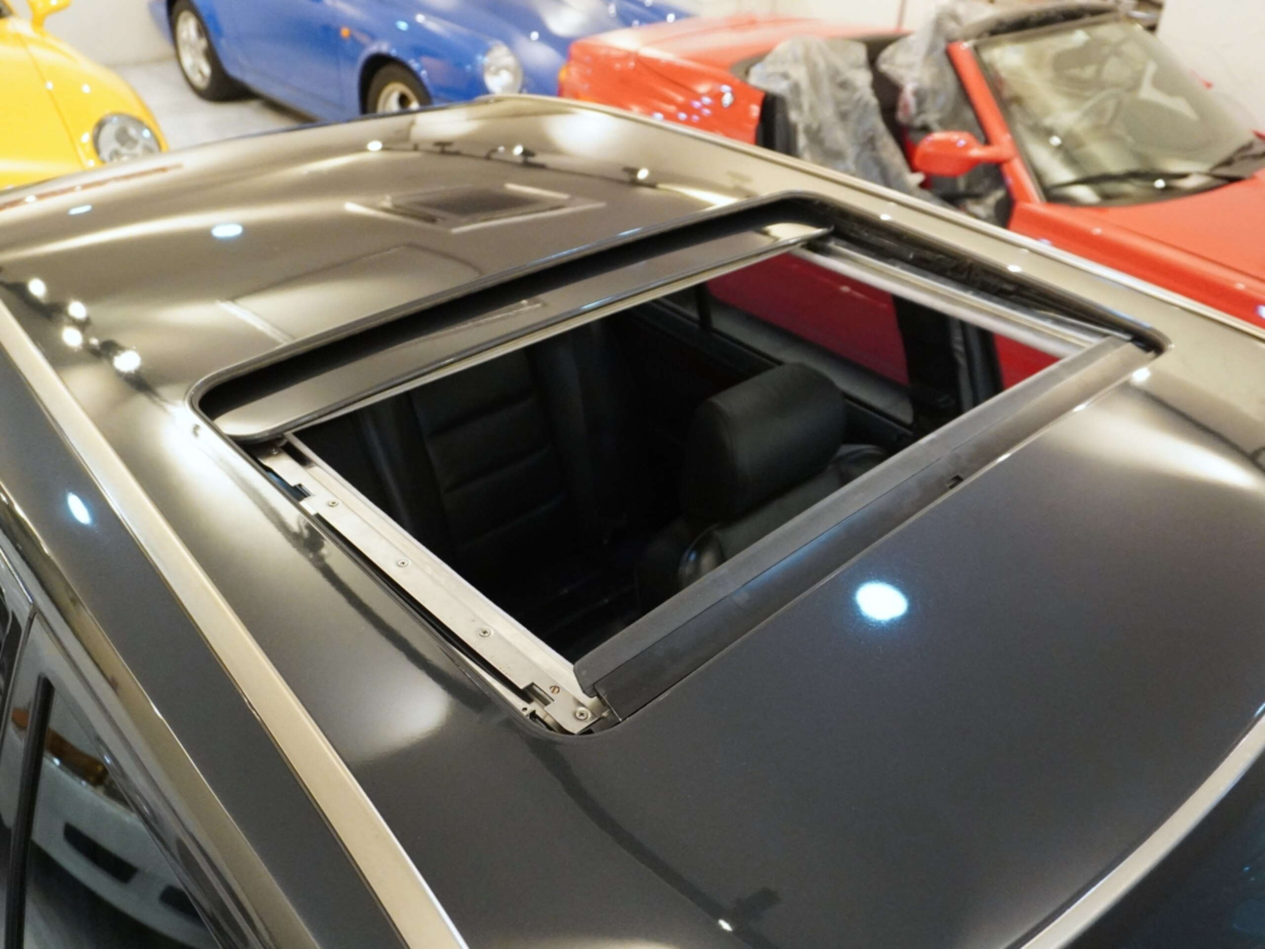 1994 Mercedes Benz E60 AMG — Photo 19 / 24