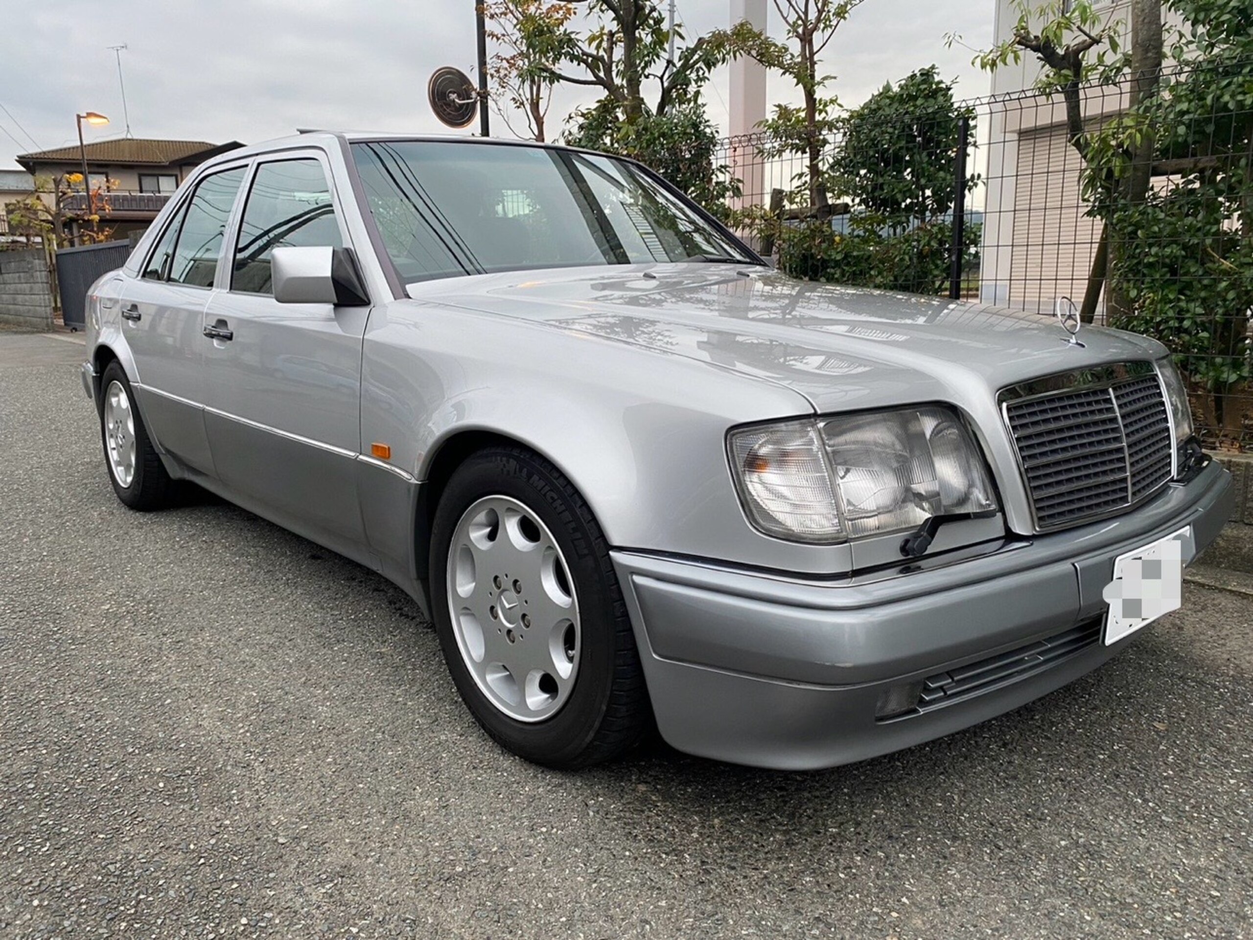1993 Mercedes Benz E500 for sale in Japan