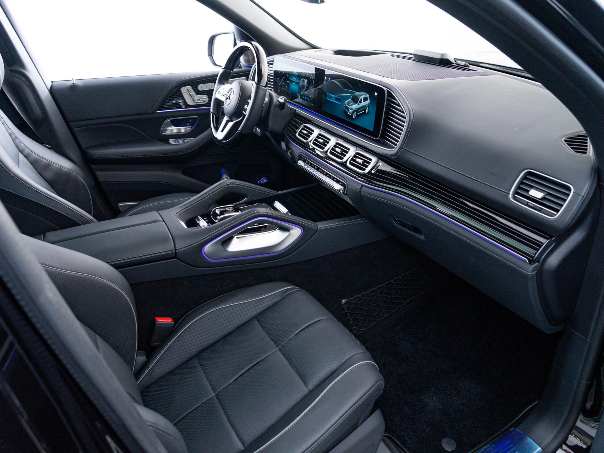 2021 Mercedes Benz Maybach GLS 600 4Matic — Photo 13 / 18