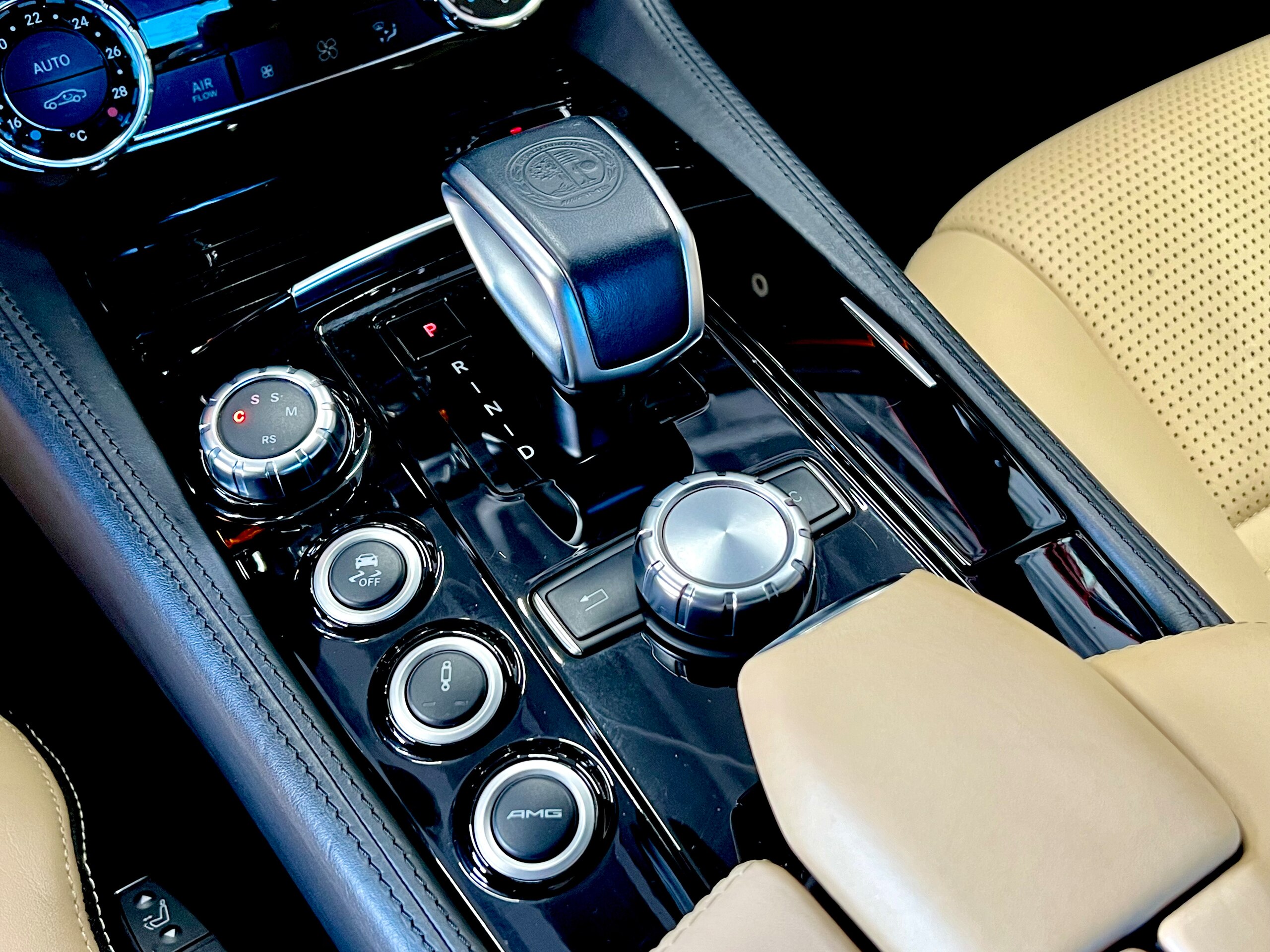 2012 Mercedes Benz CLS63 AMG — Photo 12 / 20