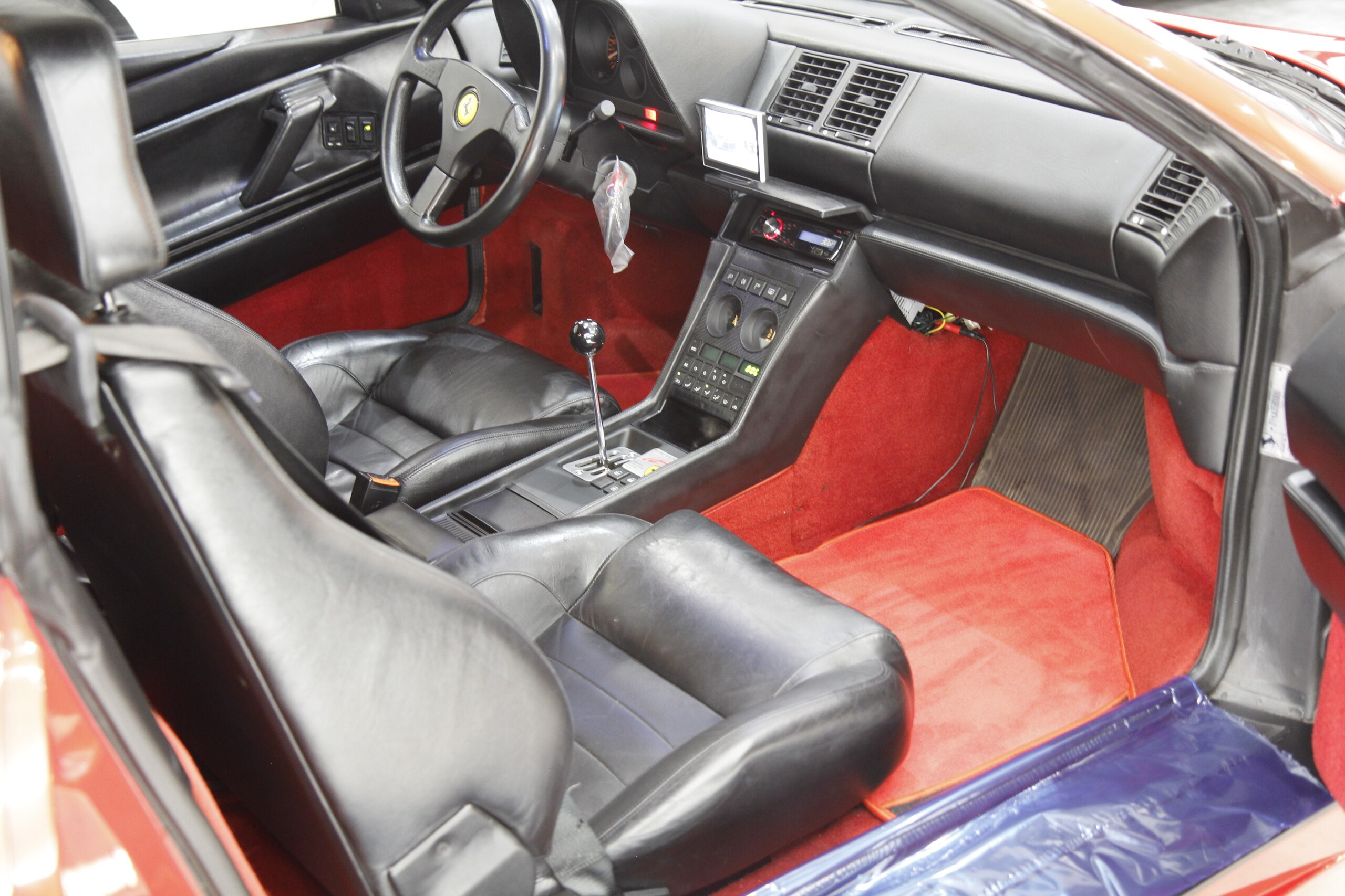 1990 Ferrari 348 TB — Photo 16 / 18