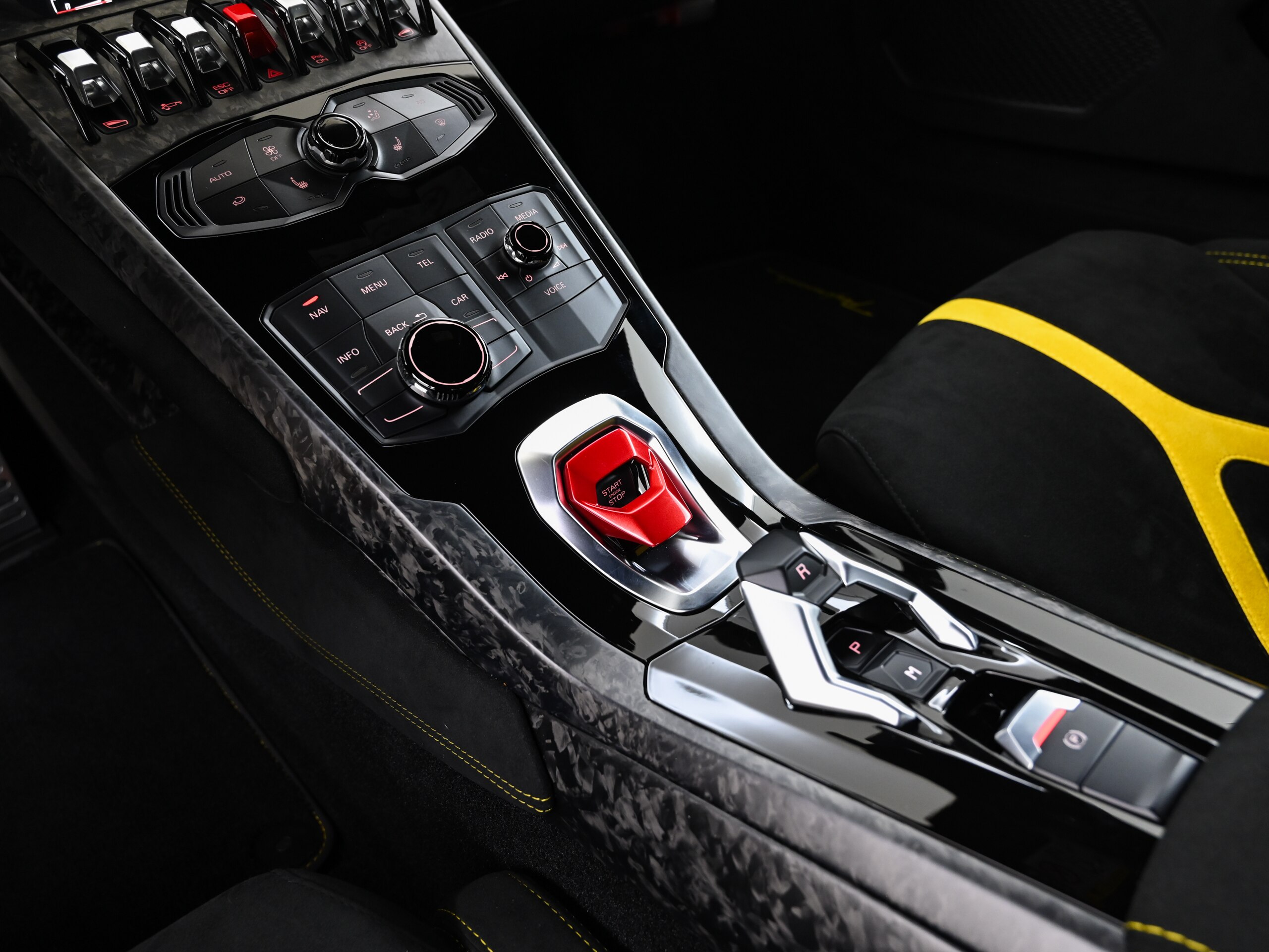 2019 Lamborghini Huracán Performante — Photo 16 / 24