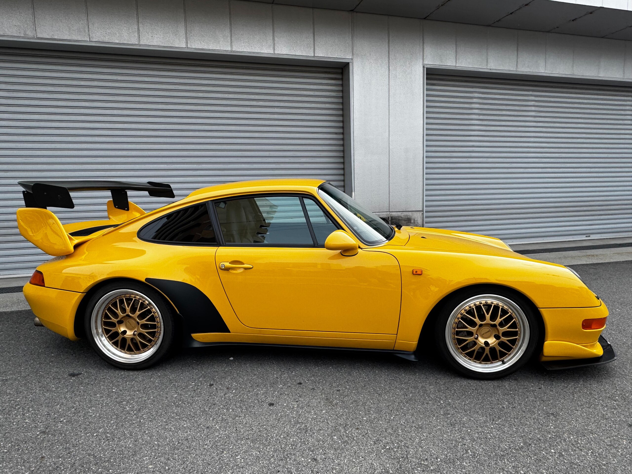 1995 Porsche 911 Carrera for sale in Japan