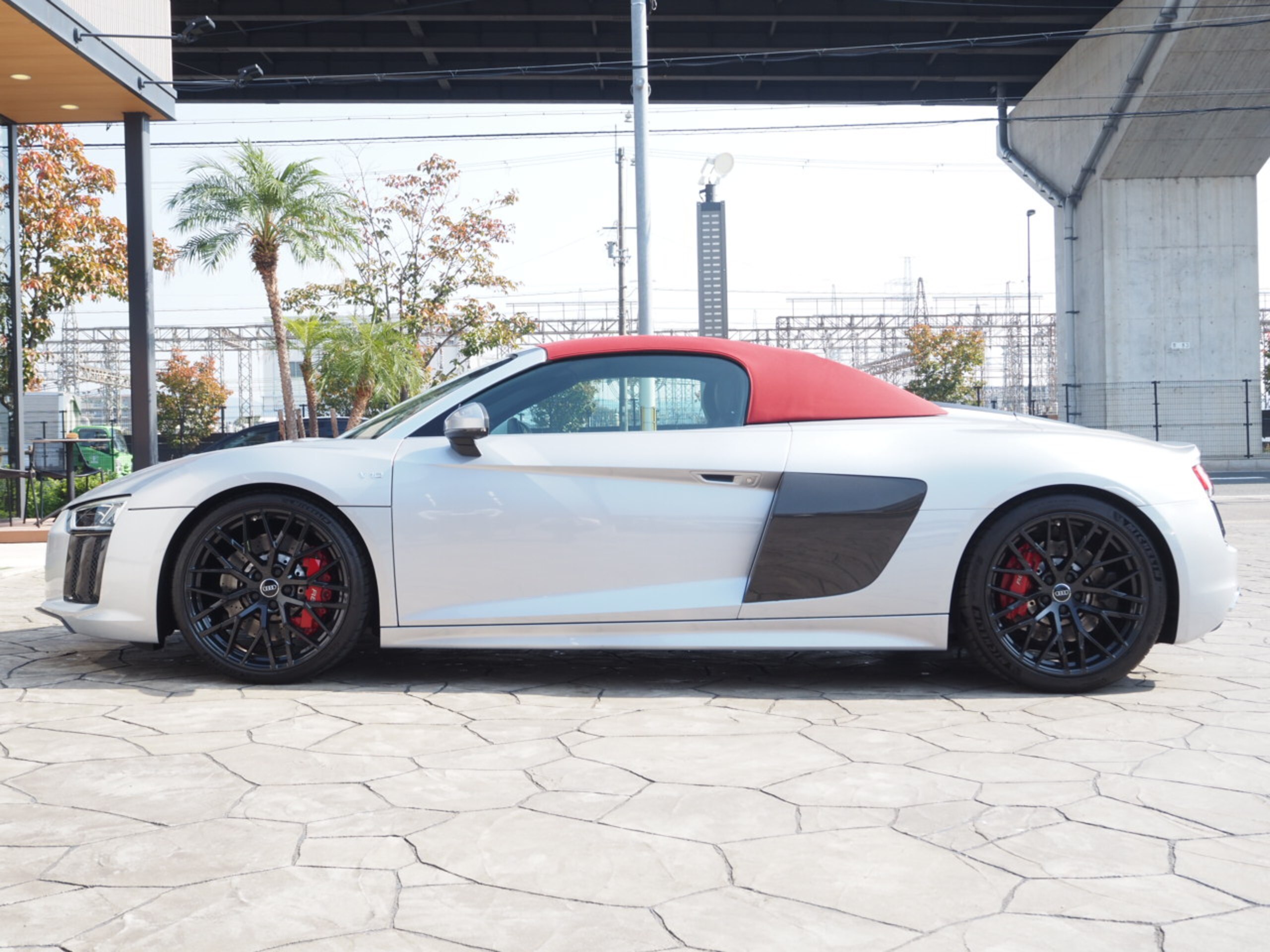 2018 Audi R8 Spyder — Photo 6 / 18