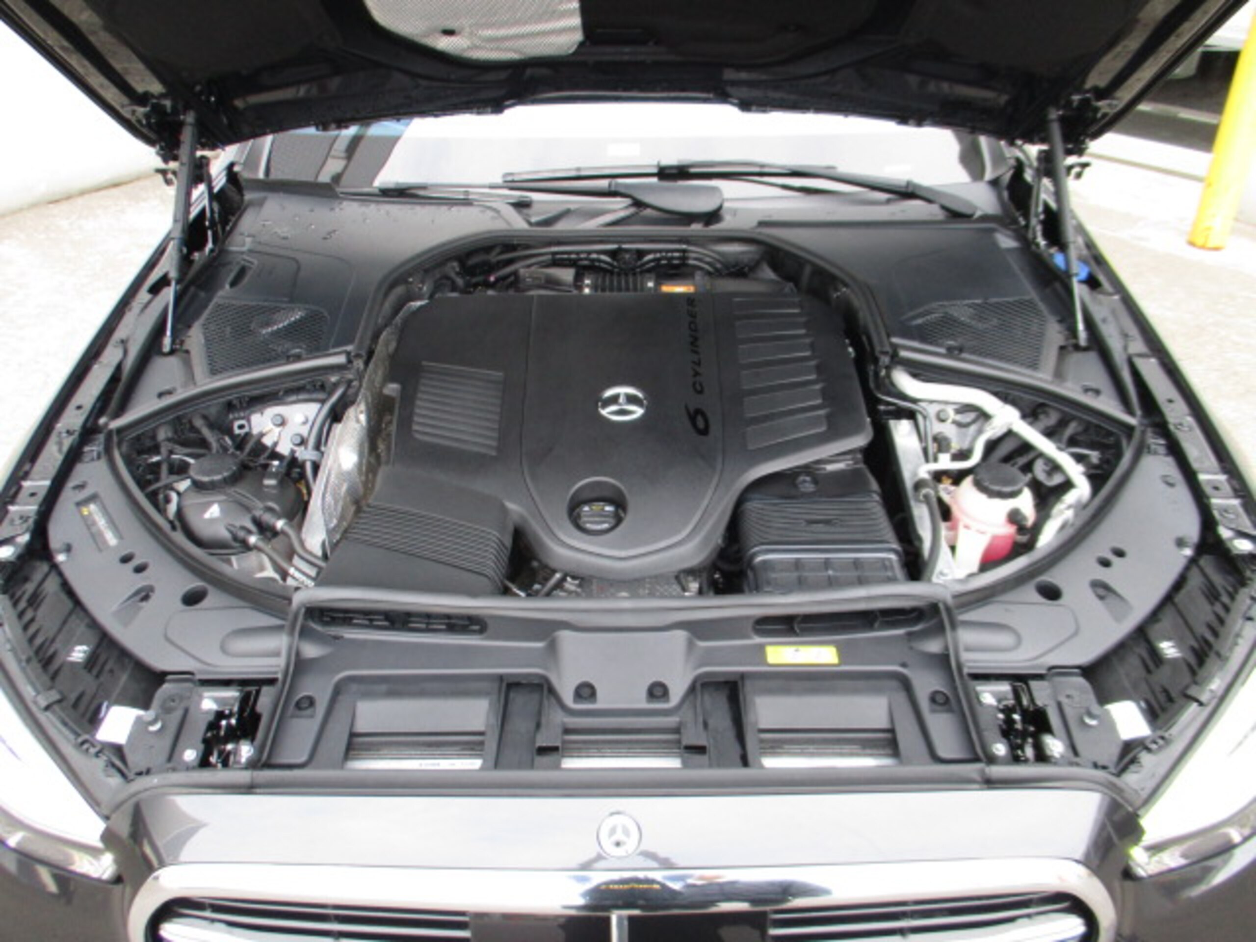 2021 Mercedes Benz S500 4Matic AMG Line — Photo 7 / 15