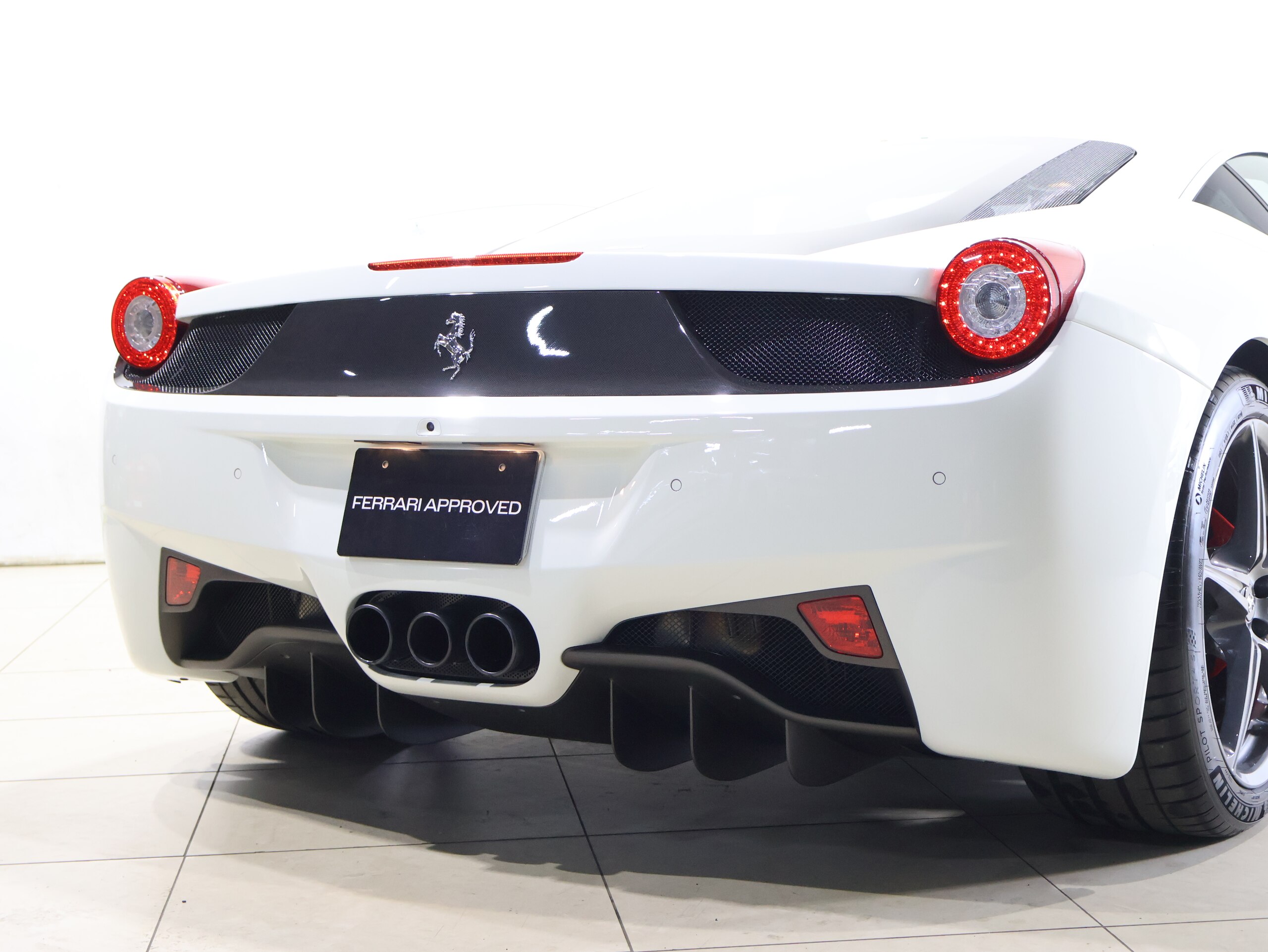 2013 Ferrari 458 Italia F1 DCT — Photo 19 / 32