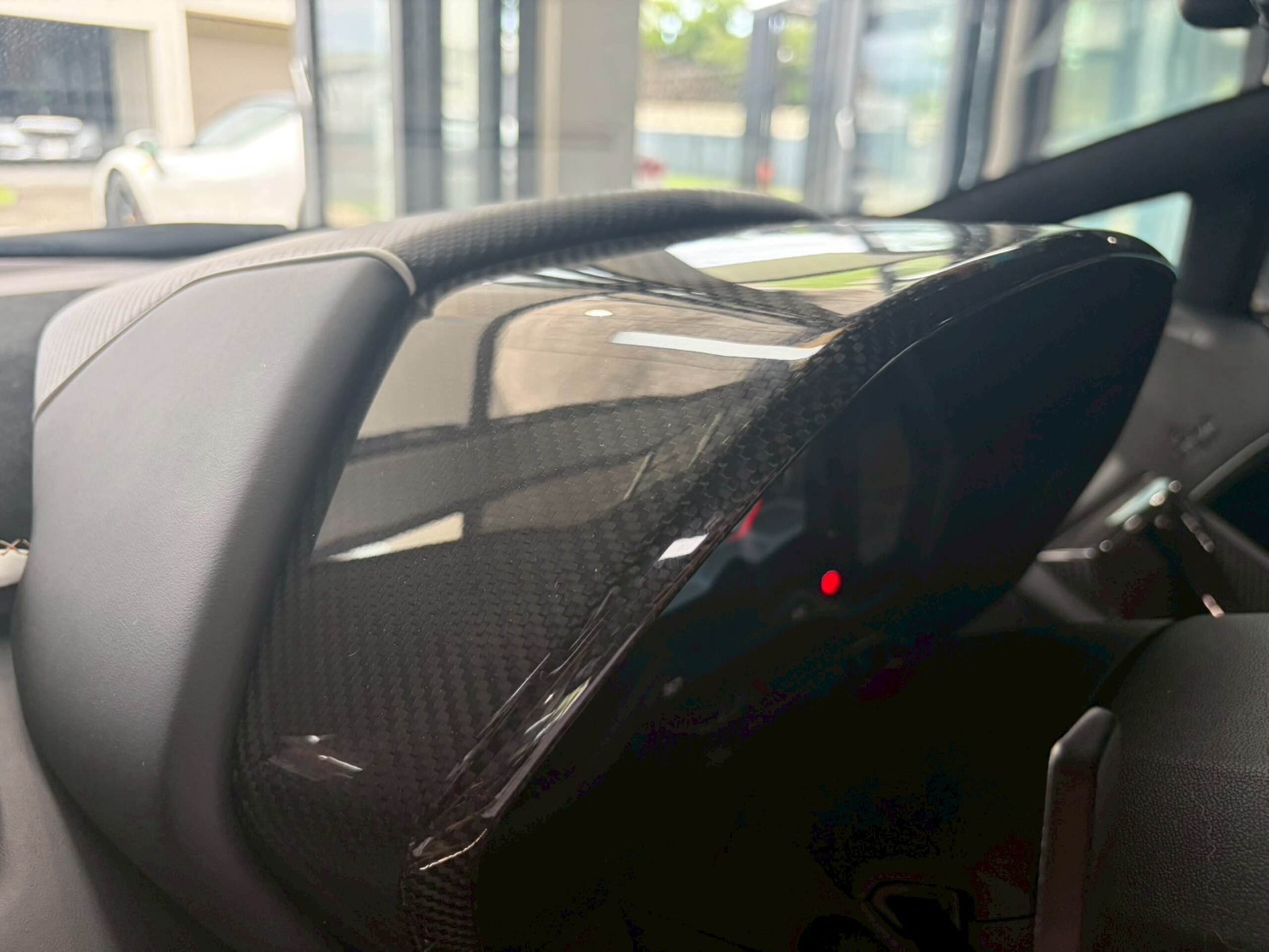 2019 Lamborghini Aventador SVJ — Photo 28 / 41