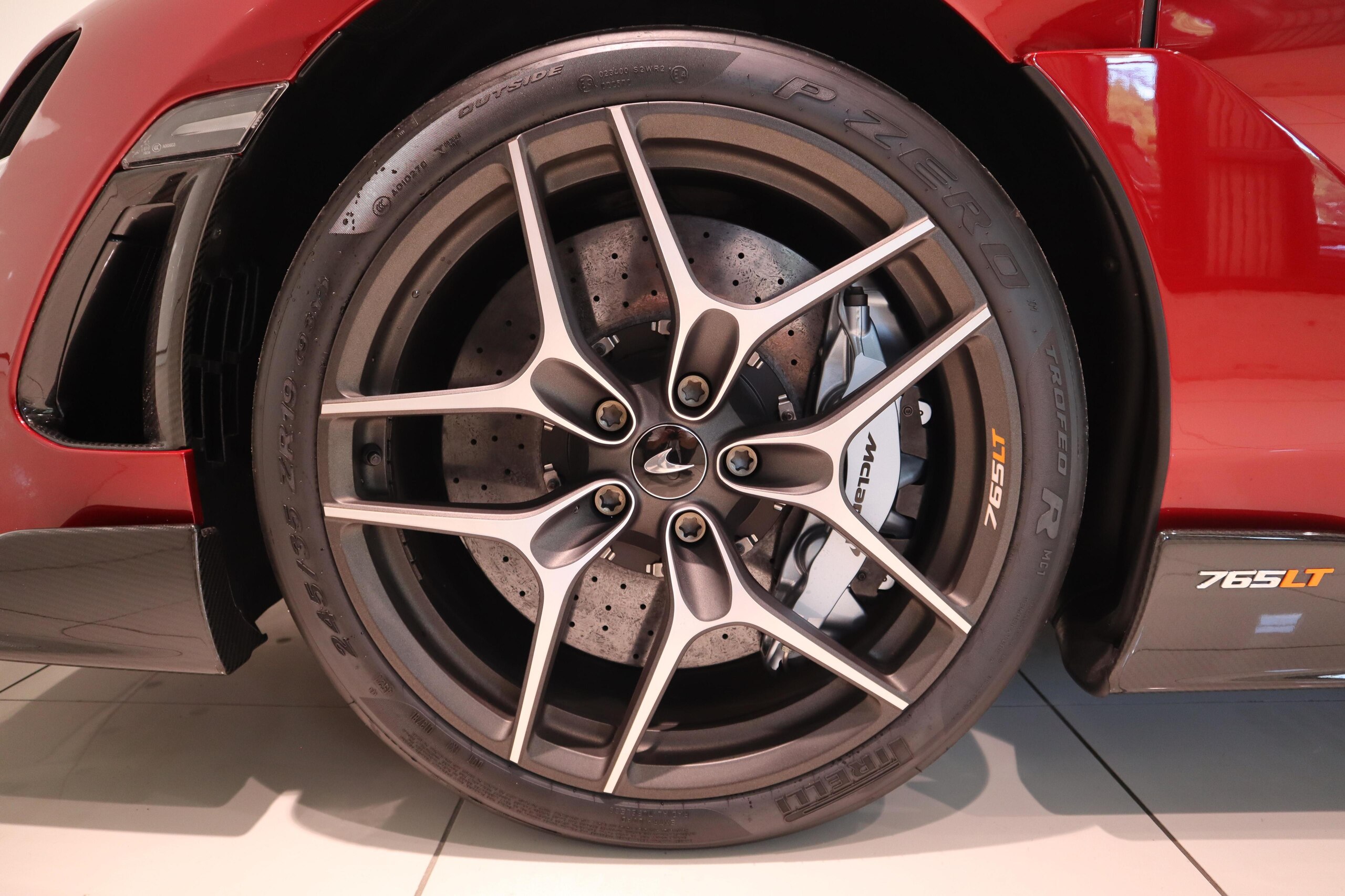 2023 McLaren 765LT Spider — Photo 48 / 49