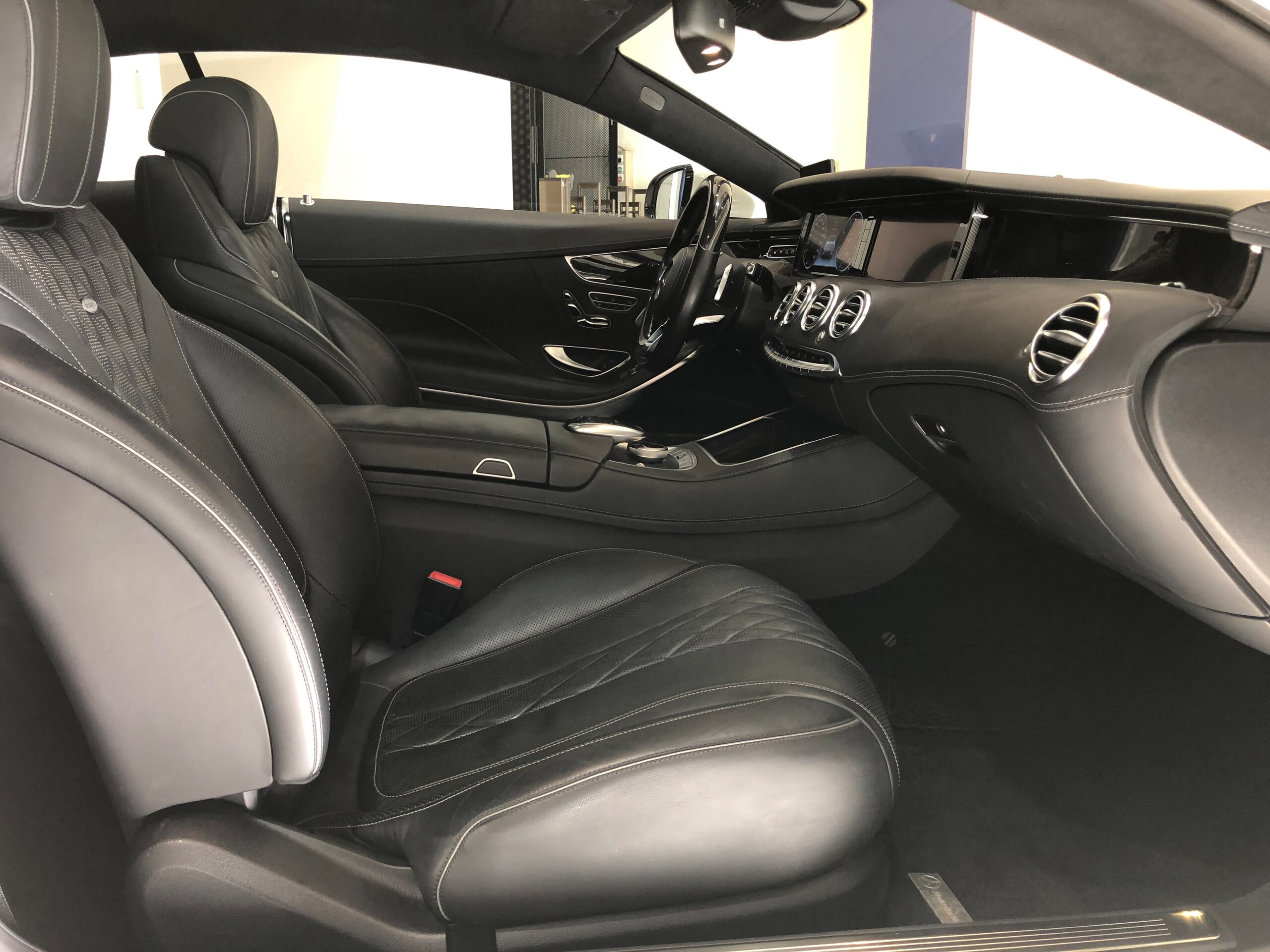 2016 Mercedes Benz S550 4Matic AMG Line — Photo 16 / 21