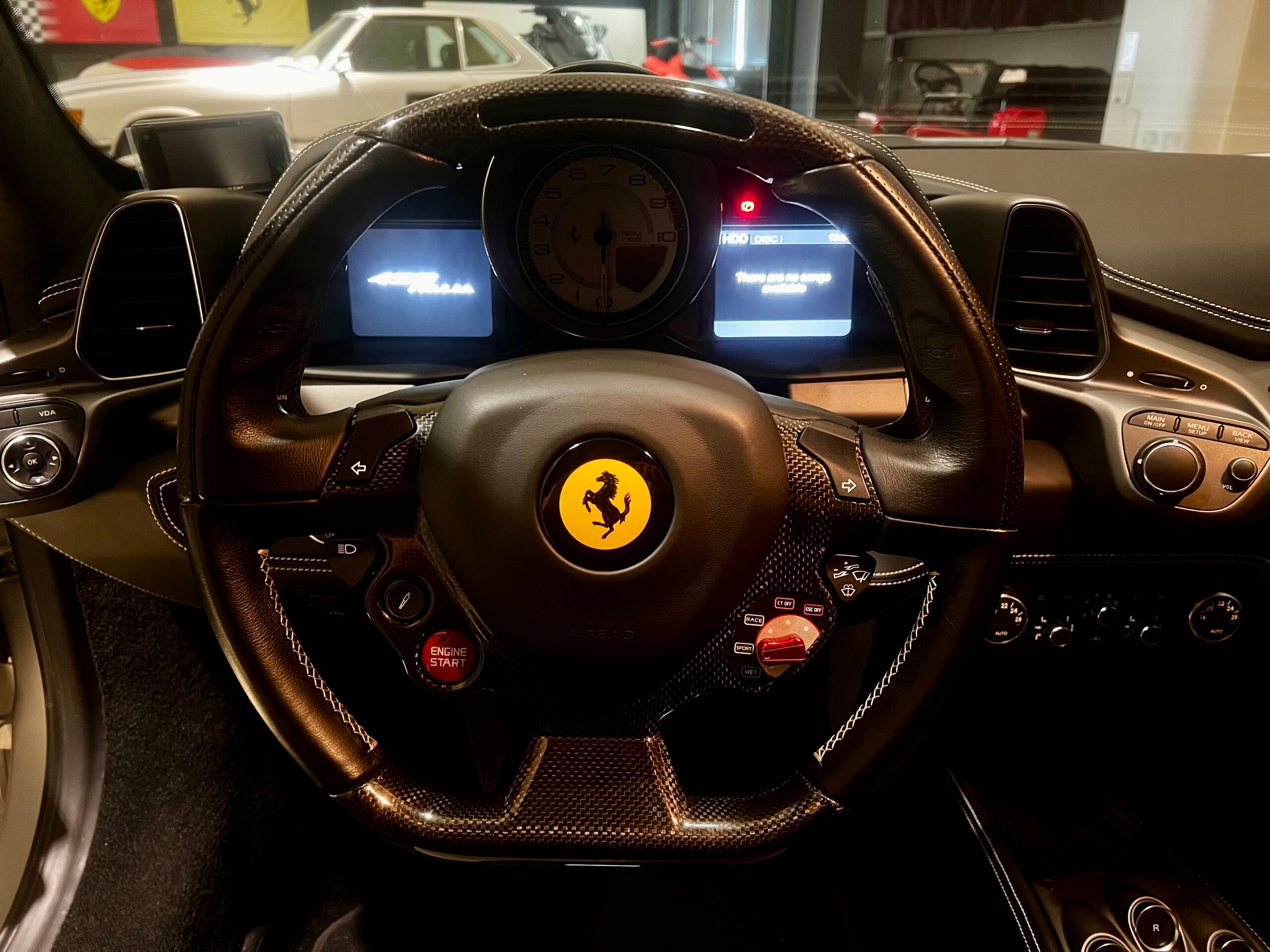 2012 Ferrari 458 Italia F1 DCT — Photo 19 / 25