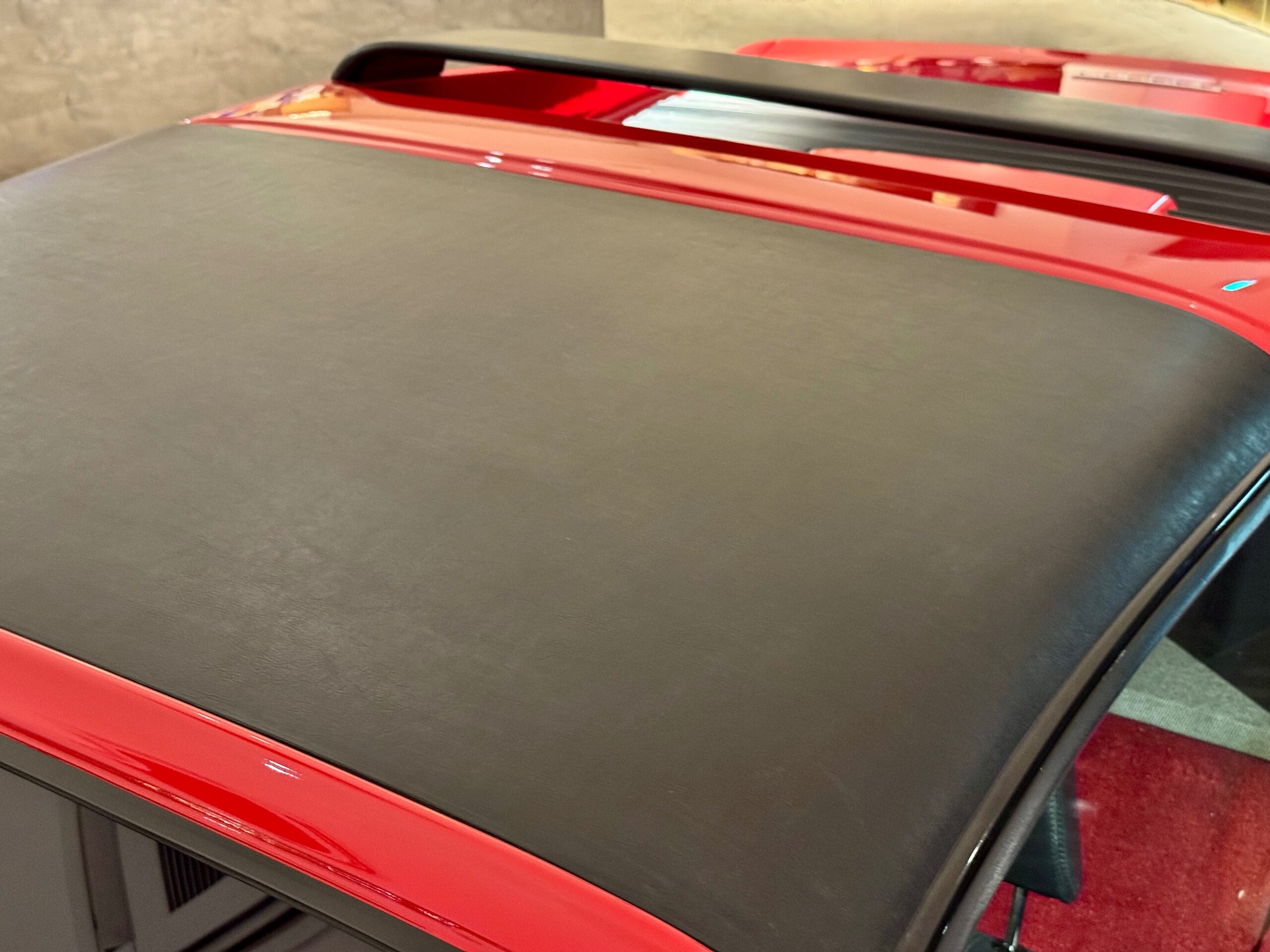 1994 Ferrari 328GTS — Photo 8 / 17