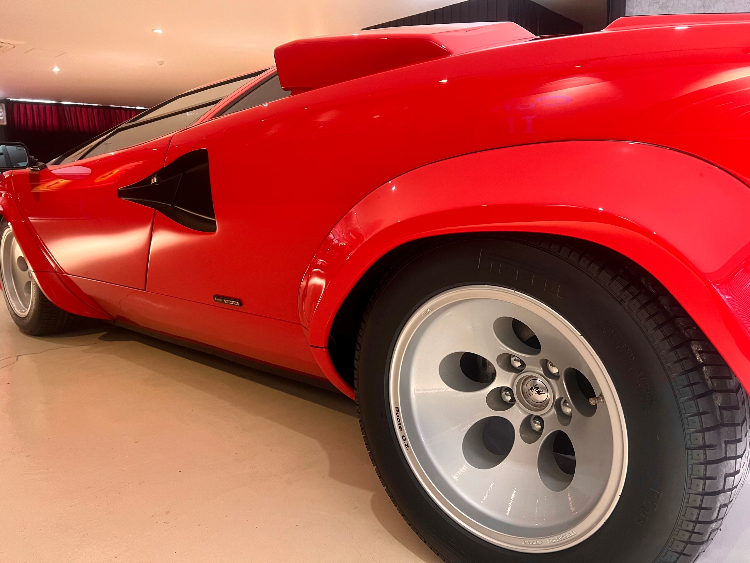 1985 Lamborghini Countach LP5000 Quattrovalvole — Photo 10 / 21