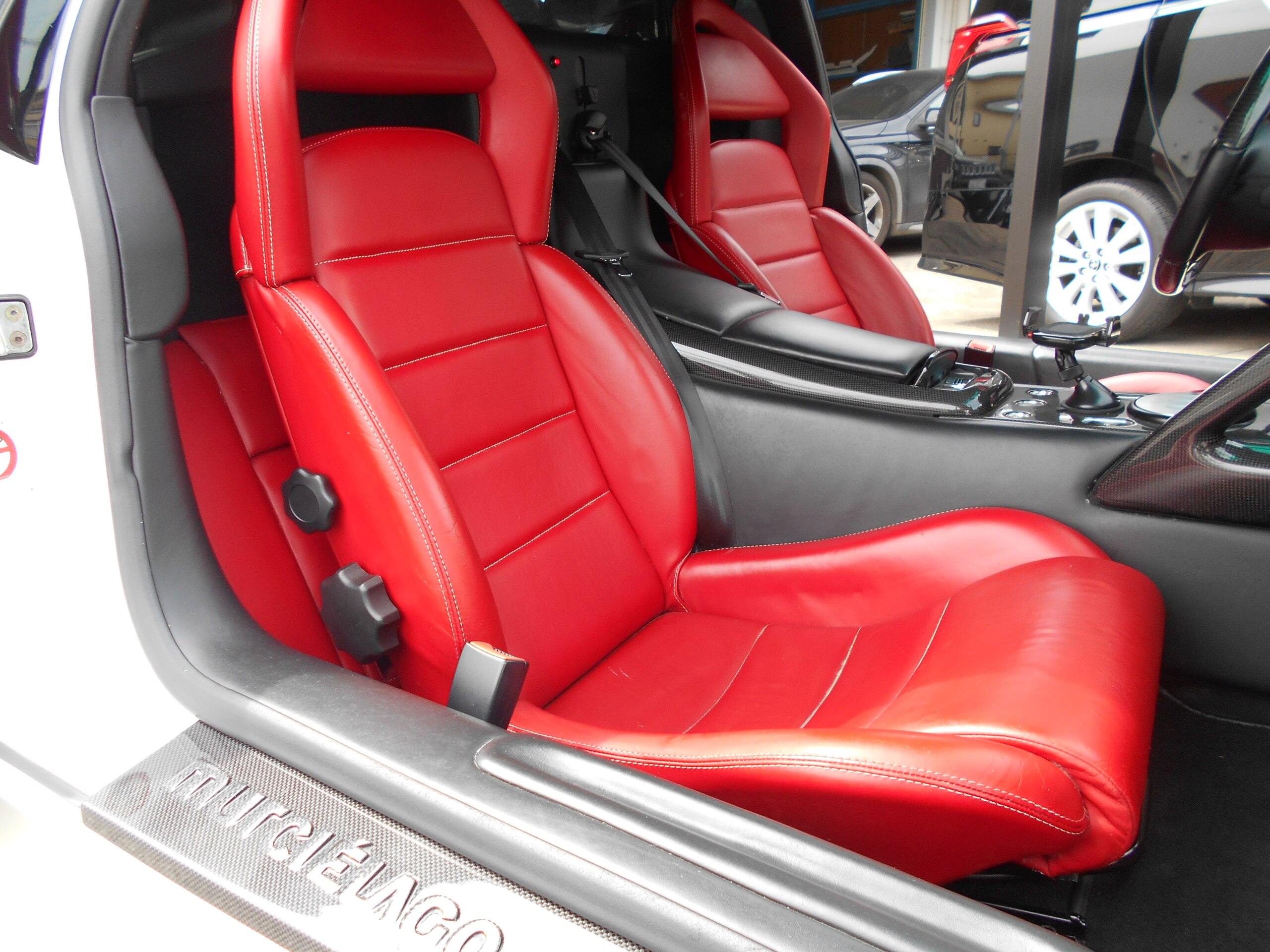 2008 Lamborghini Murcielago LP640 — Photo 10 / 11