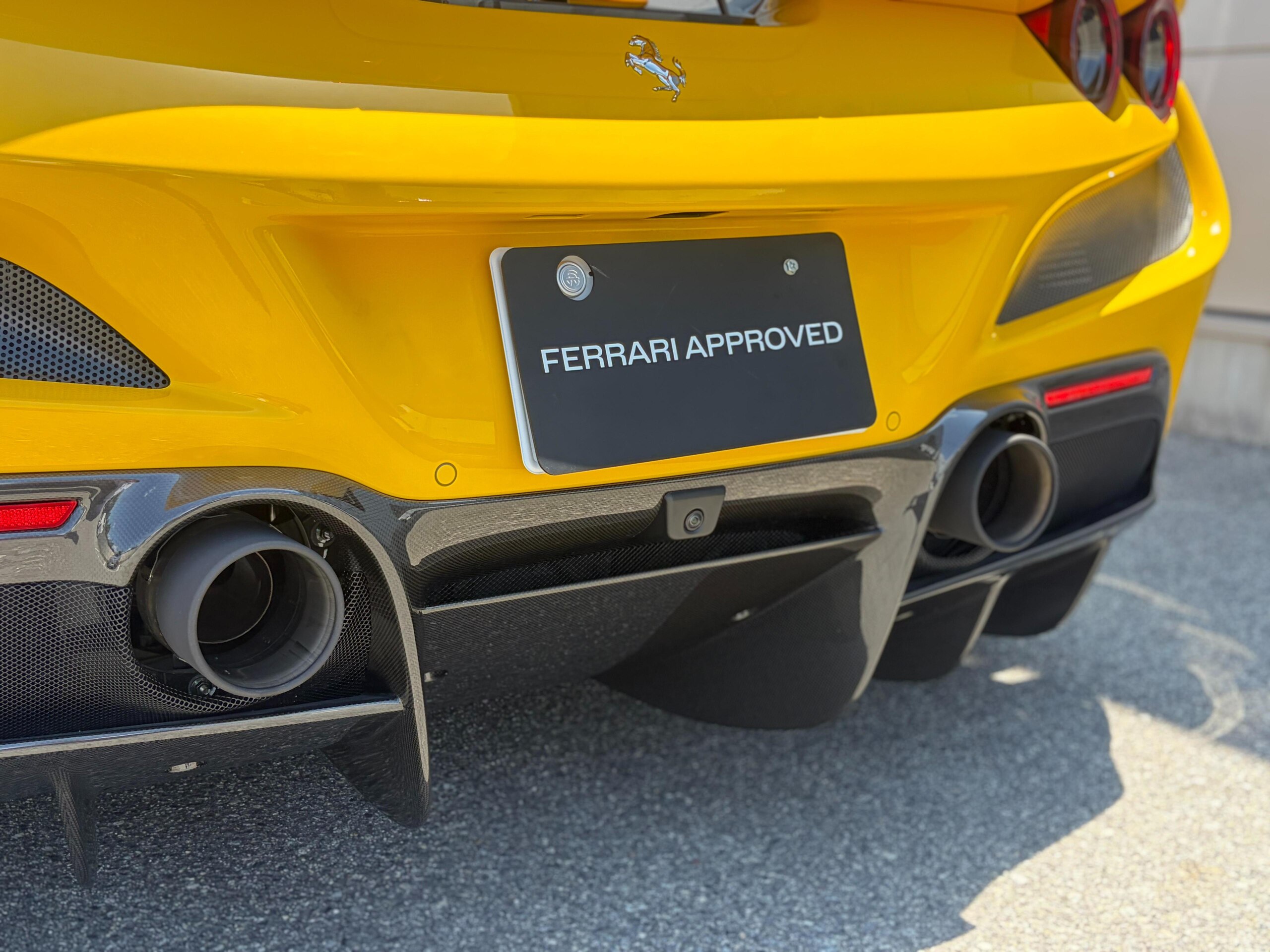 2021 Ferrari F8 Spider — Photo 23 / 37