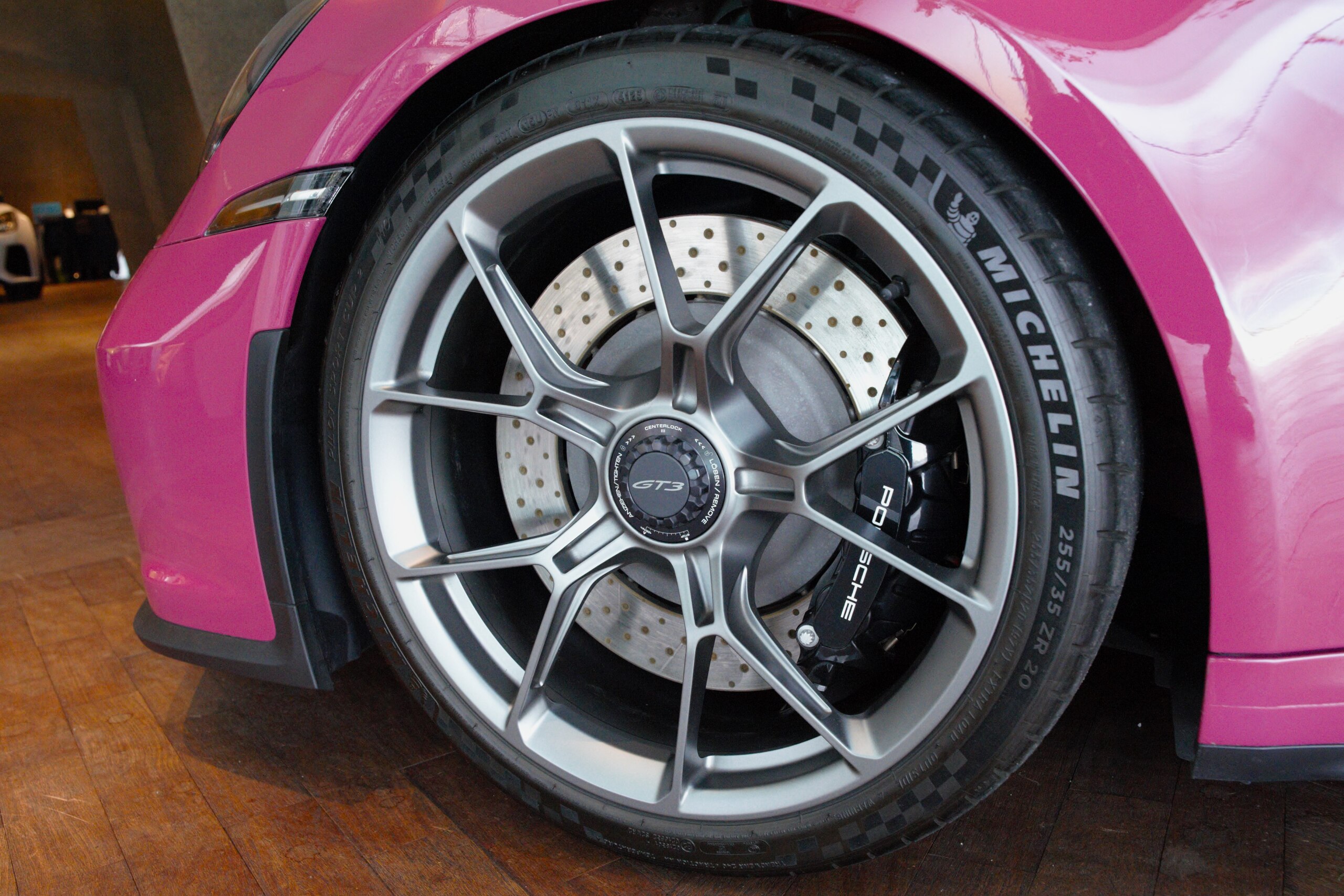 2024 Porsche 911 GT3 — Photo 15 / 16