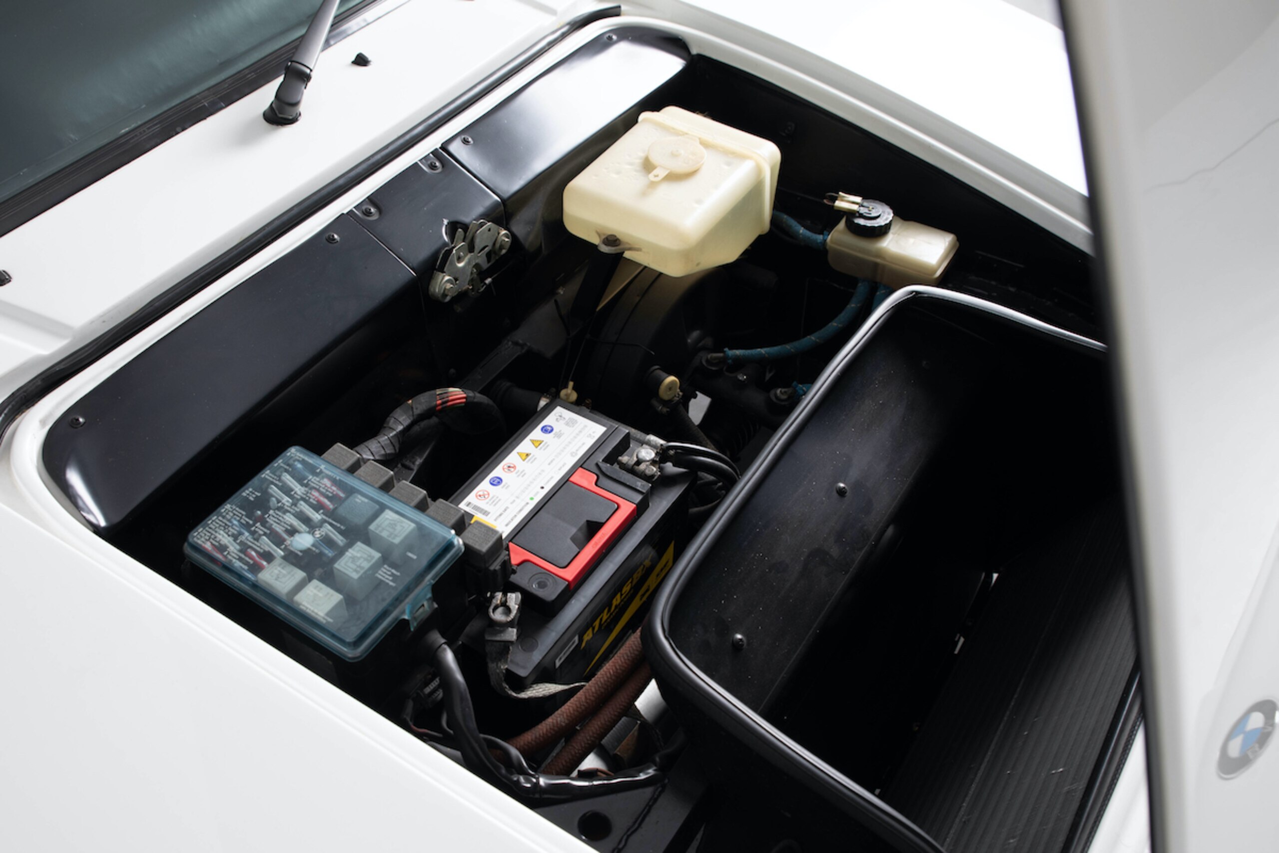 1981 BMW M1 — Photo 28 / 33