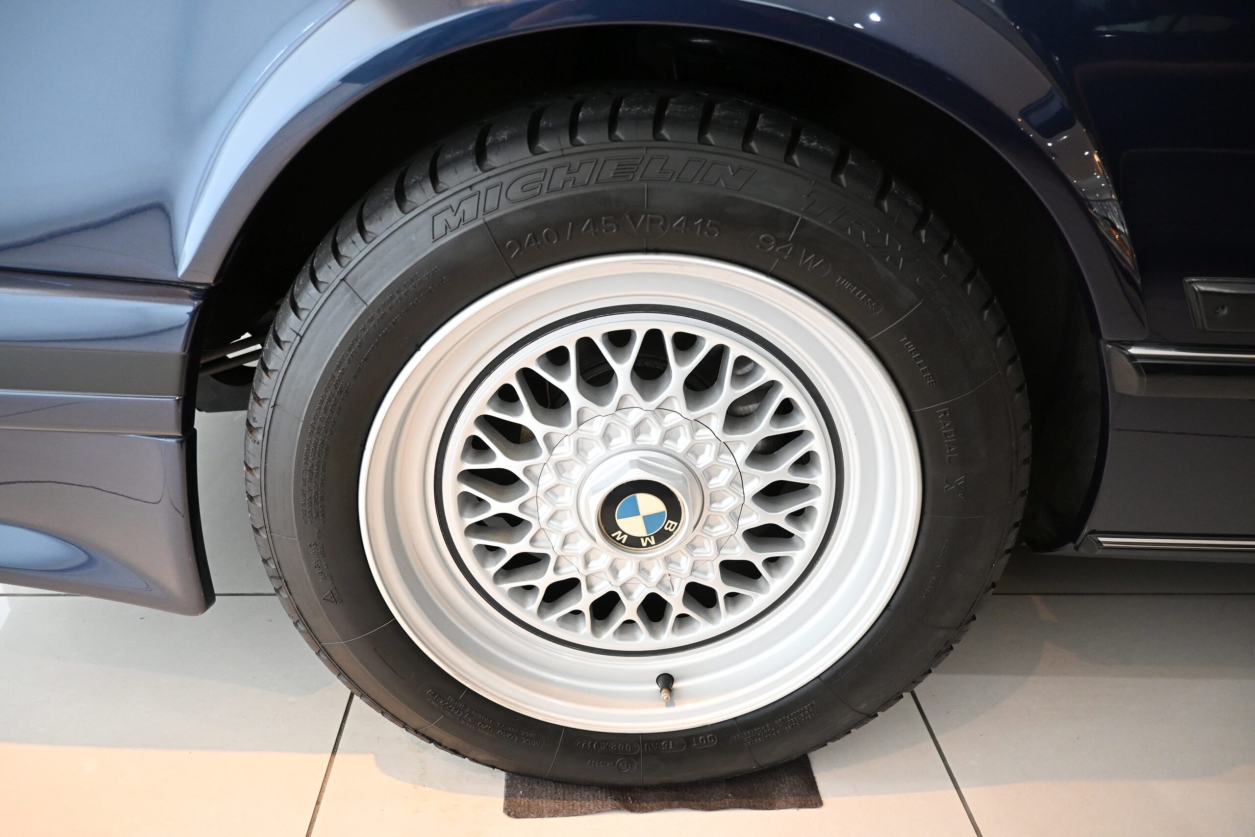 1988 BMW 635CSi — Photo 11 / 13