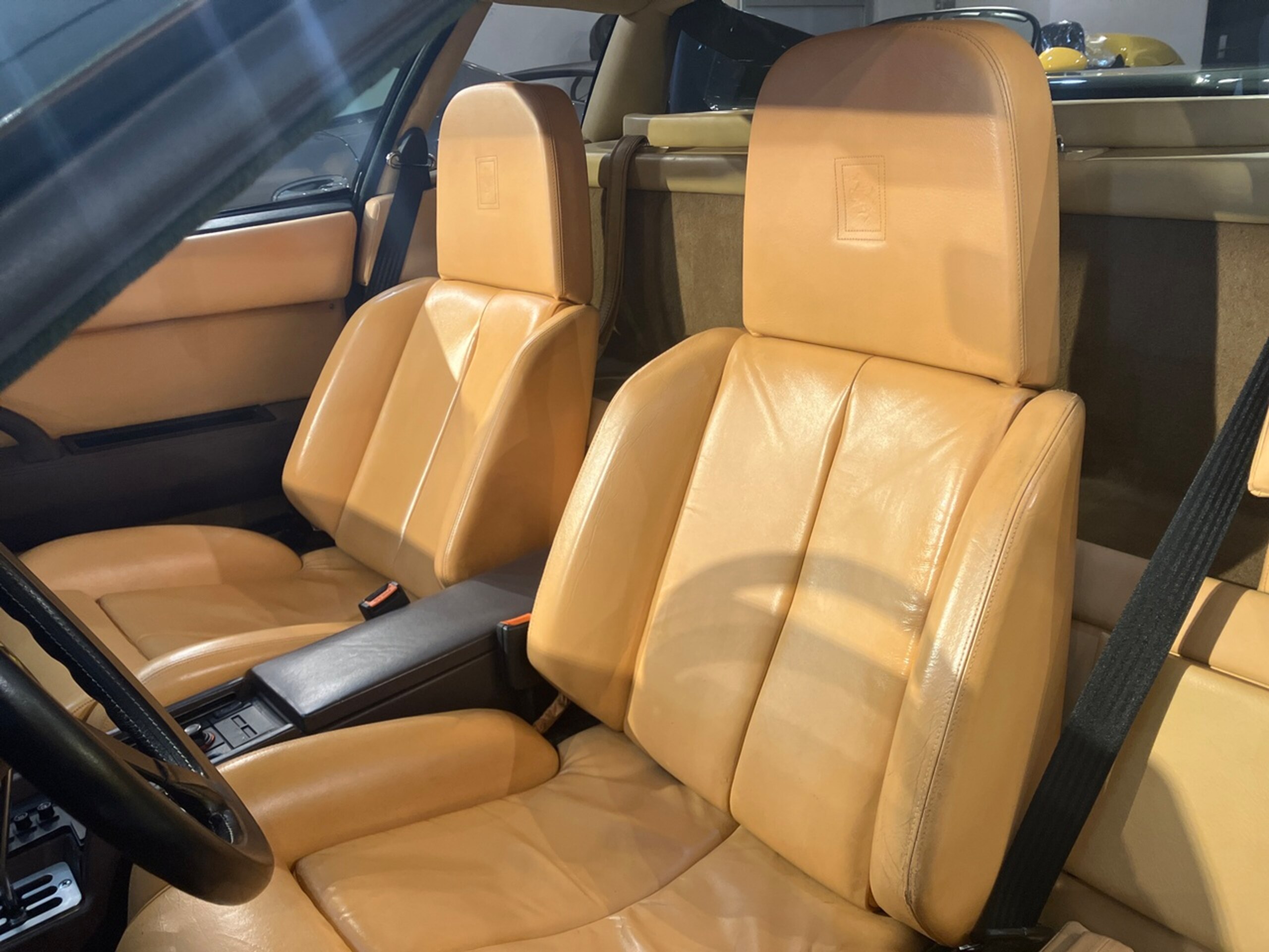 1988 Ferrari Testarossa — Photo 7 / 21