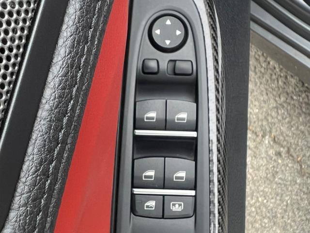 2015 BMW M6 — Photo 11 / 27