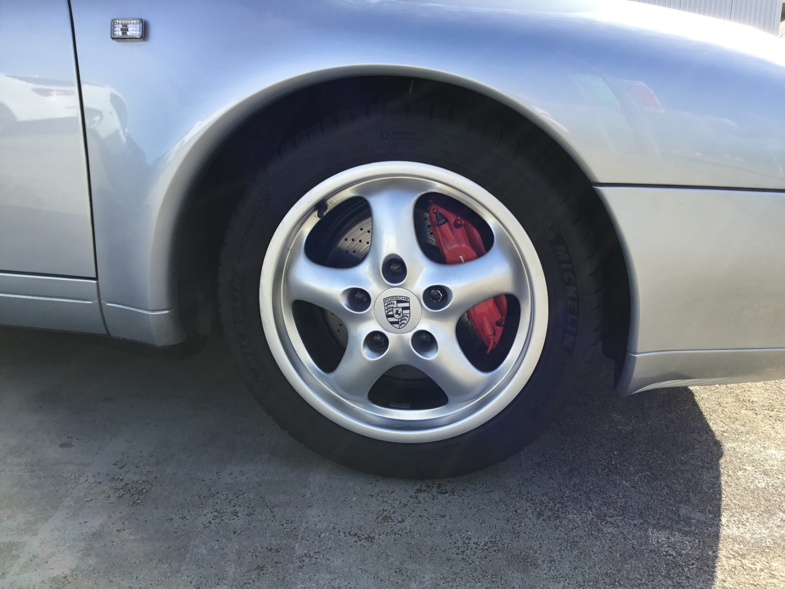 1995 Porsche 911 Carrera — Photo 12 / 12