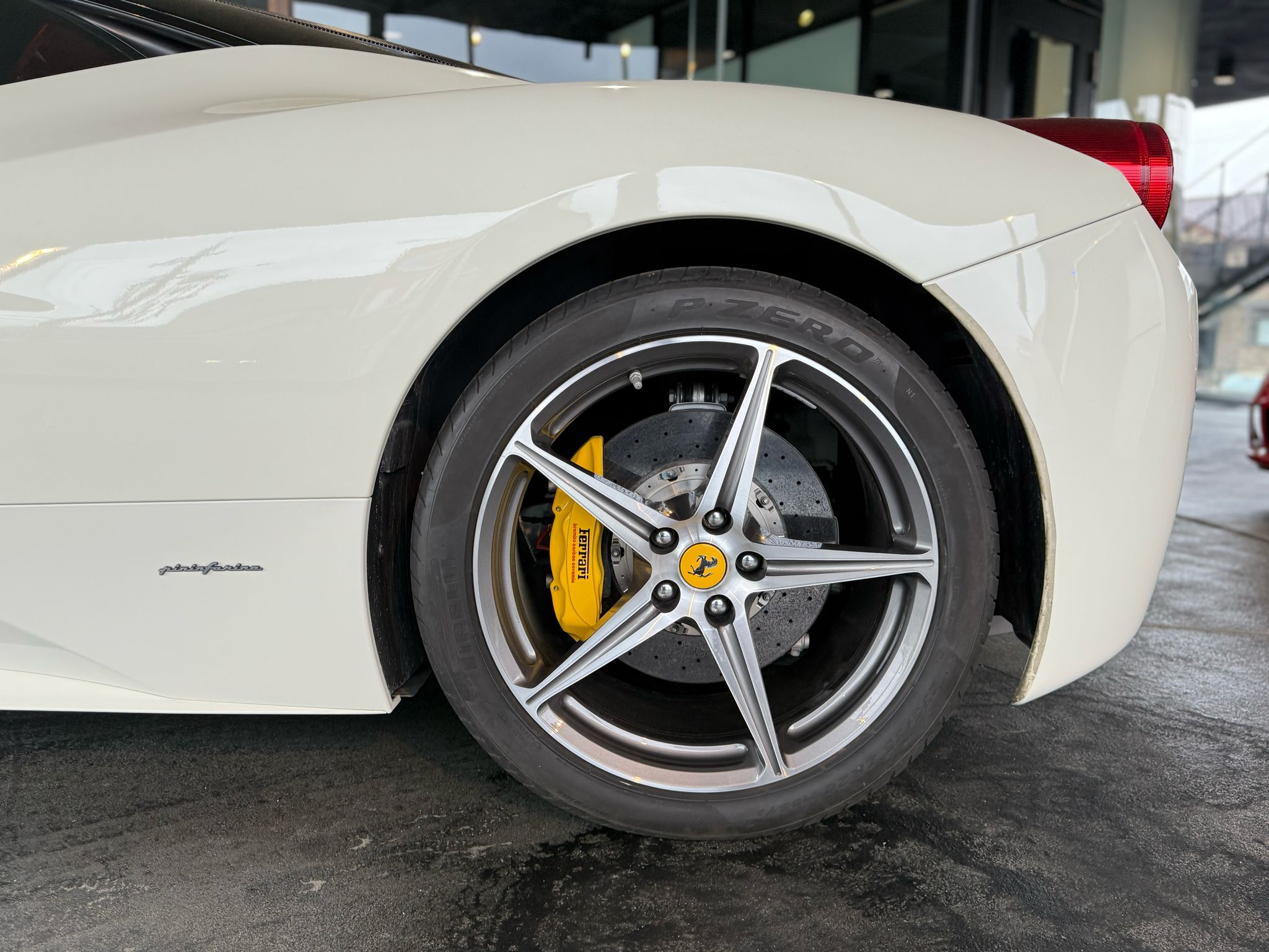 2011 Ferrari 458 Italia F1 DCT — Photo 8 / 10