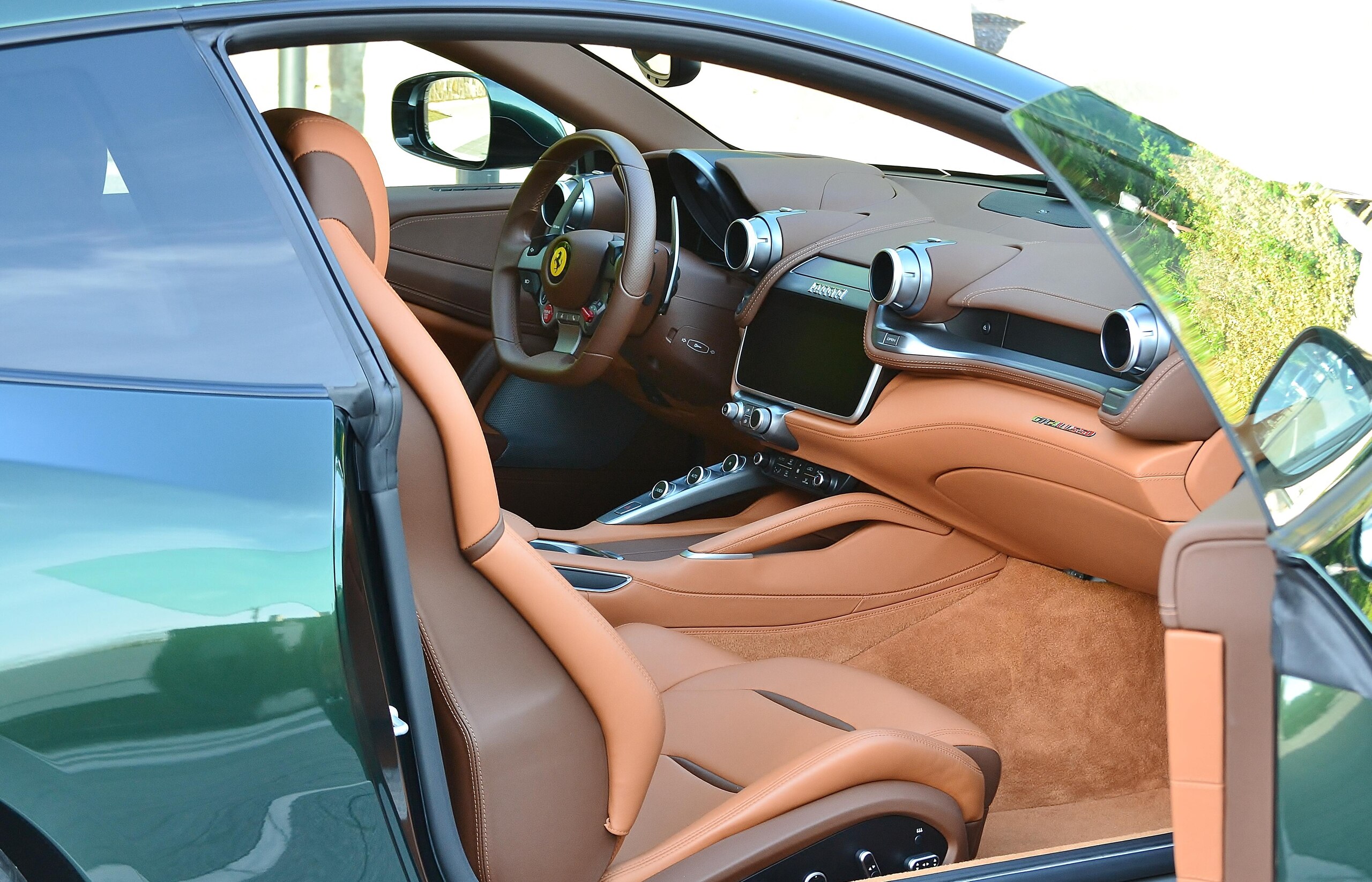 2019 Ferrari GTC4Lusso — Photo 9 / 34