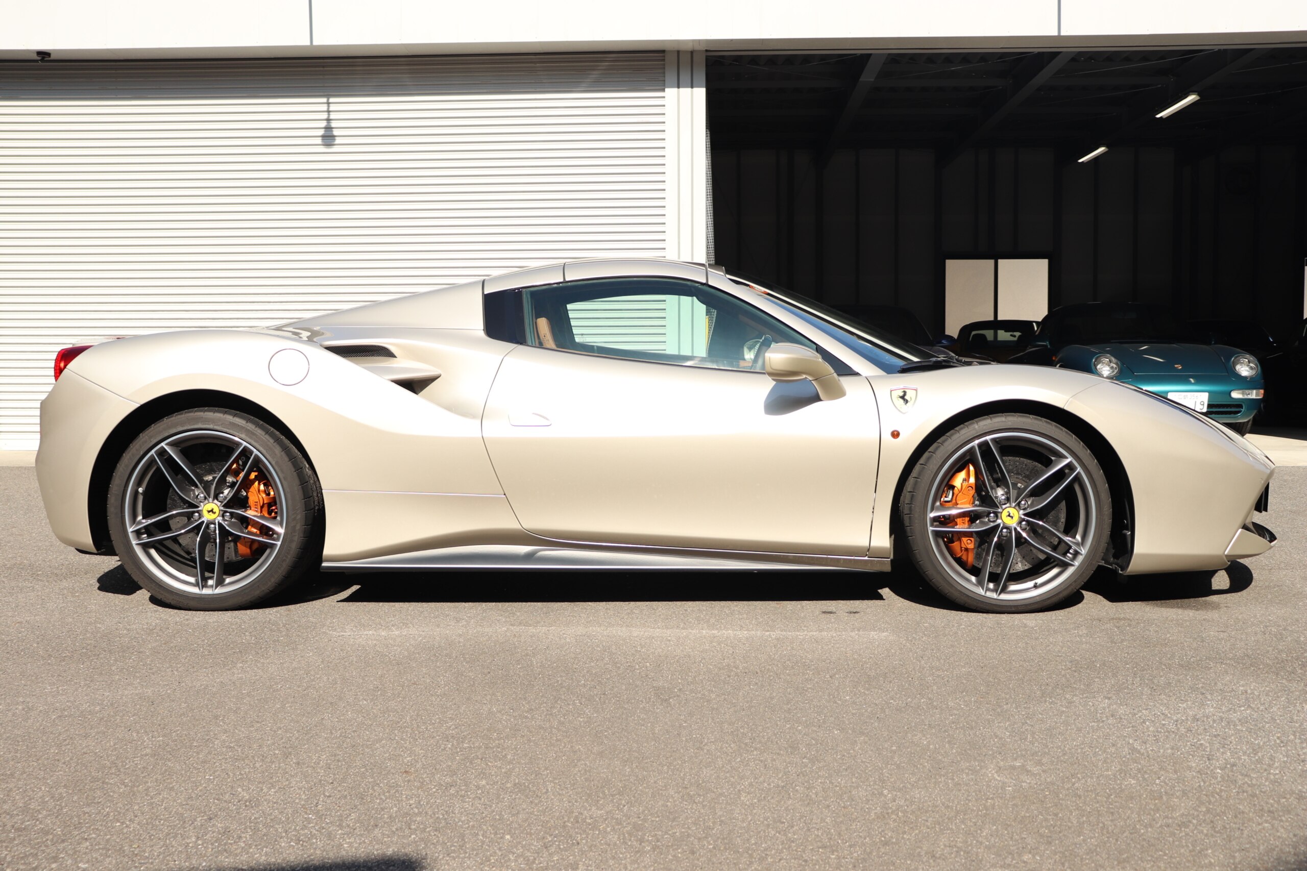 2018 Ferrari 488 Spider — Photo 6 / 21
