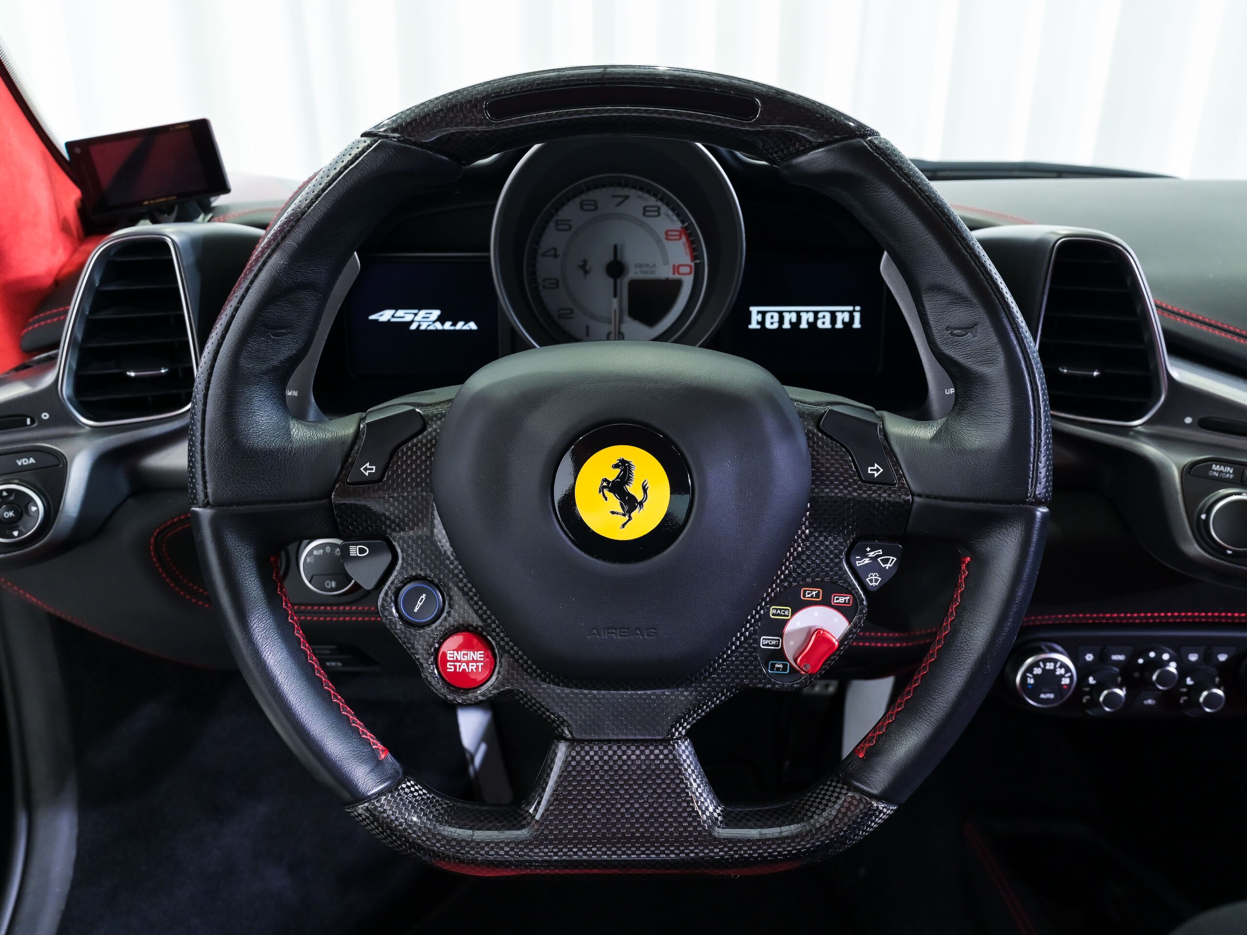 2010 Ferrari 458 Italia F1 DCT — Photo 11 / 22