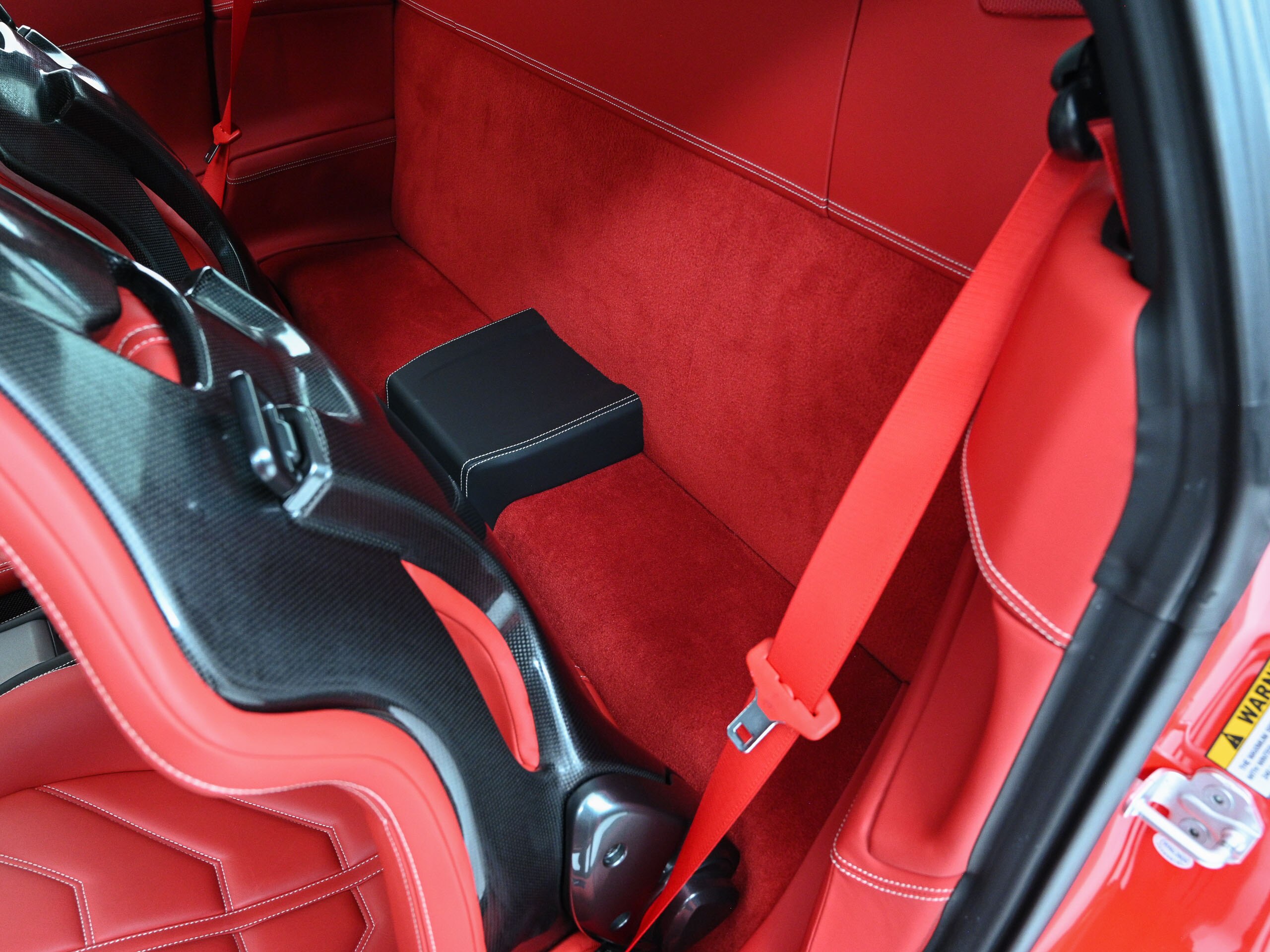 2014 Ferrari 458 Italia F1 DCT — Photo 15 / 20