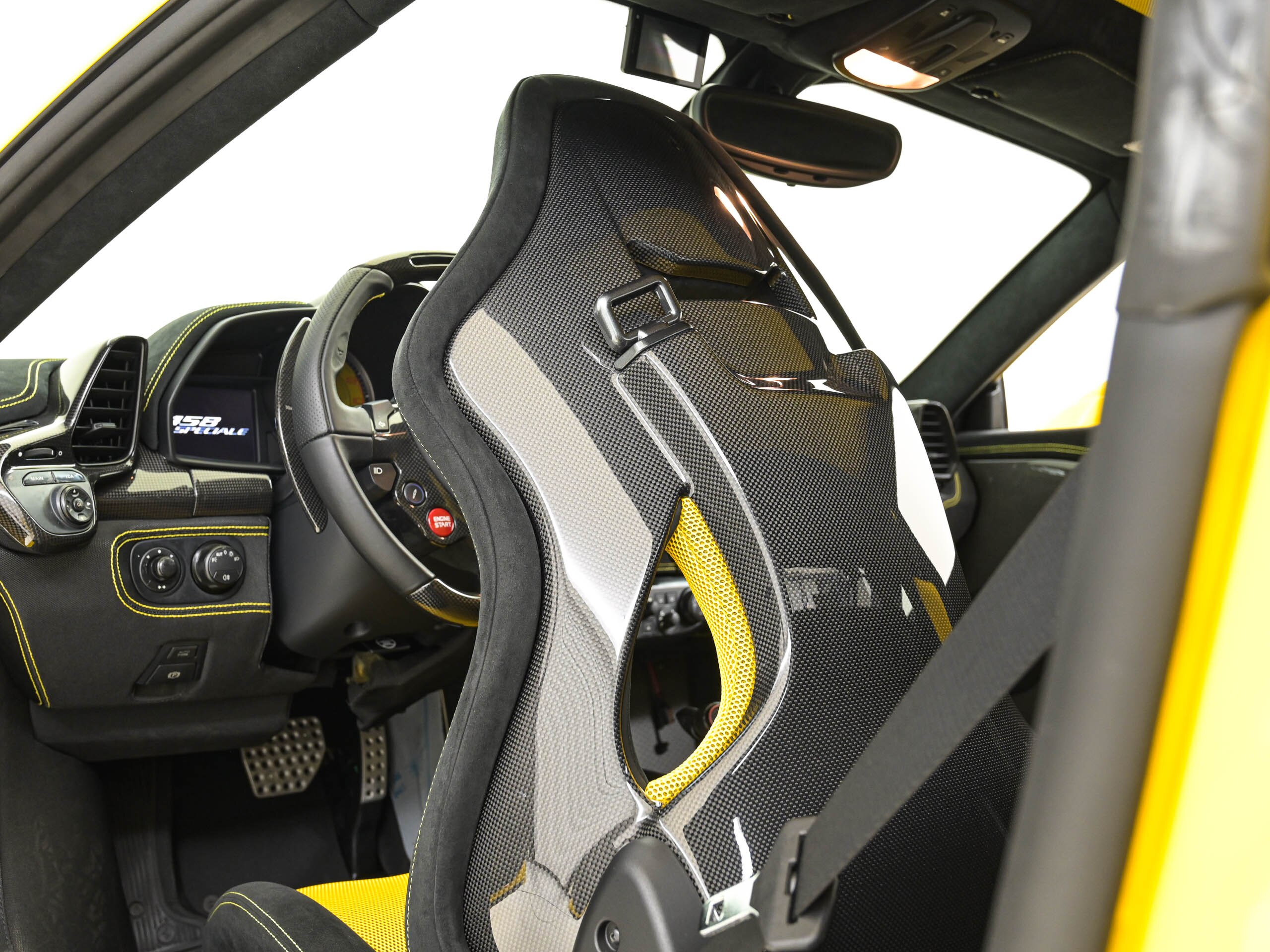 2015 Ferrari 458 Speciale — Photo 7 / 14