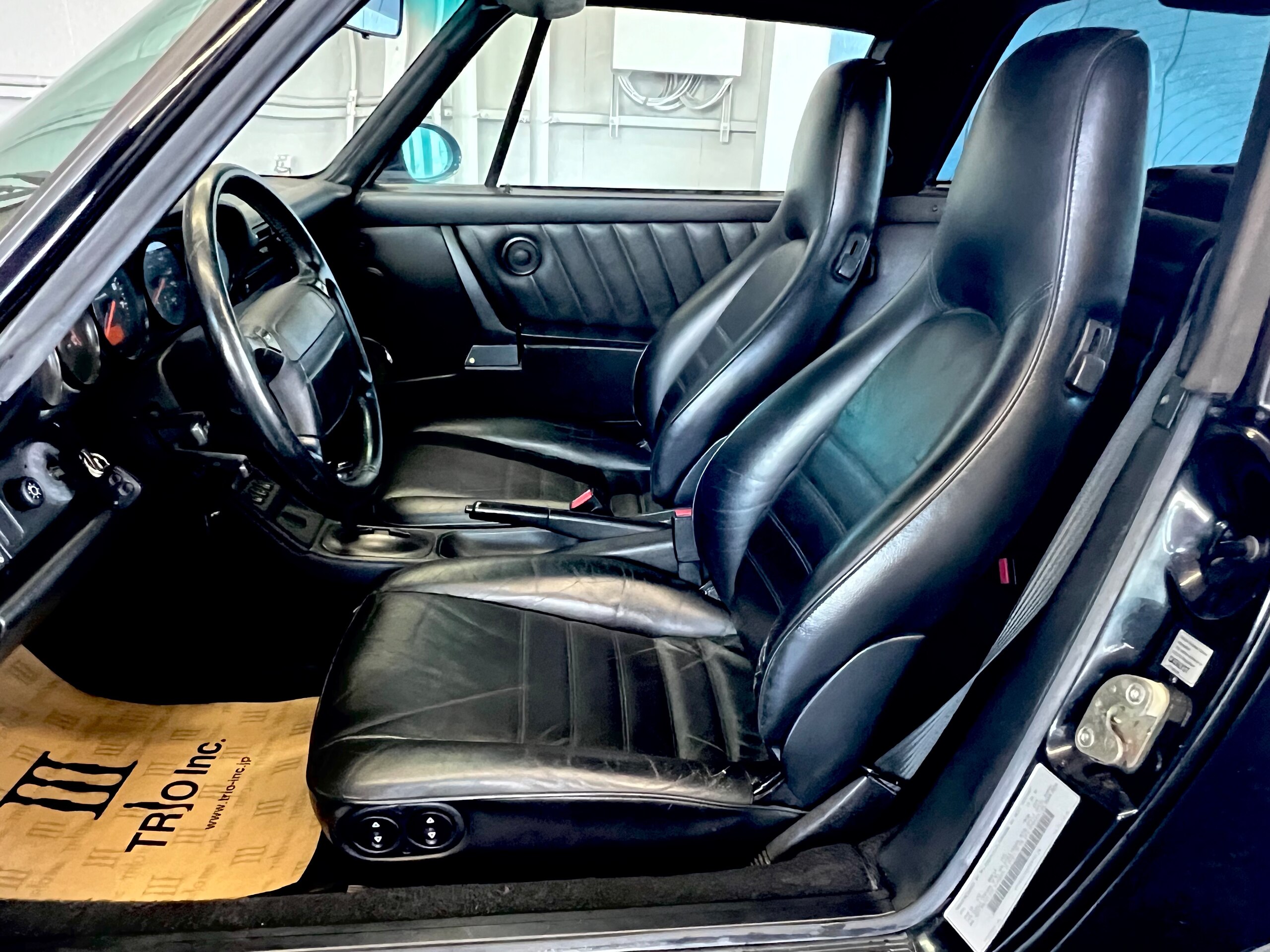 1991 Porsche 911 Carrera 2 Targa — Photo 8 / 15