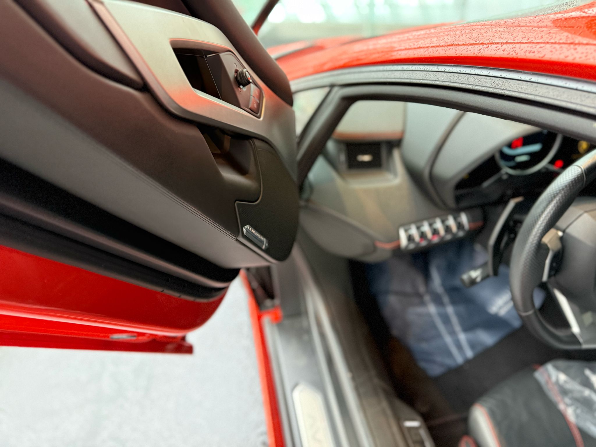 2013 Lamborghini Aventador LP700-4 — Photo 8 / 10