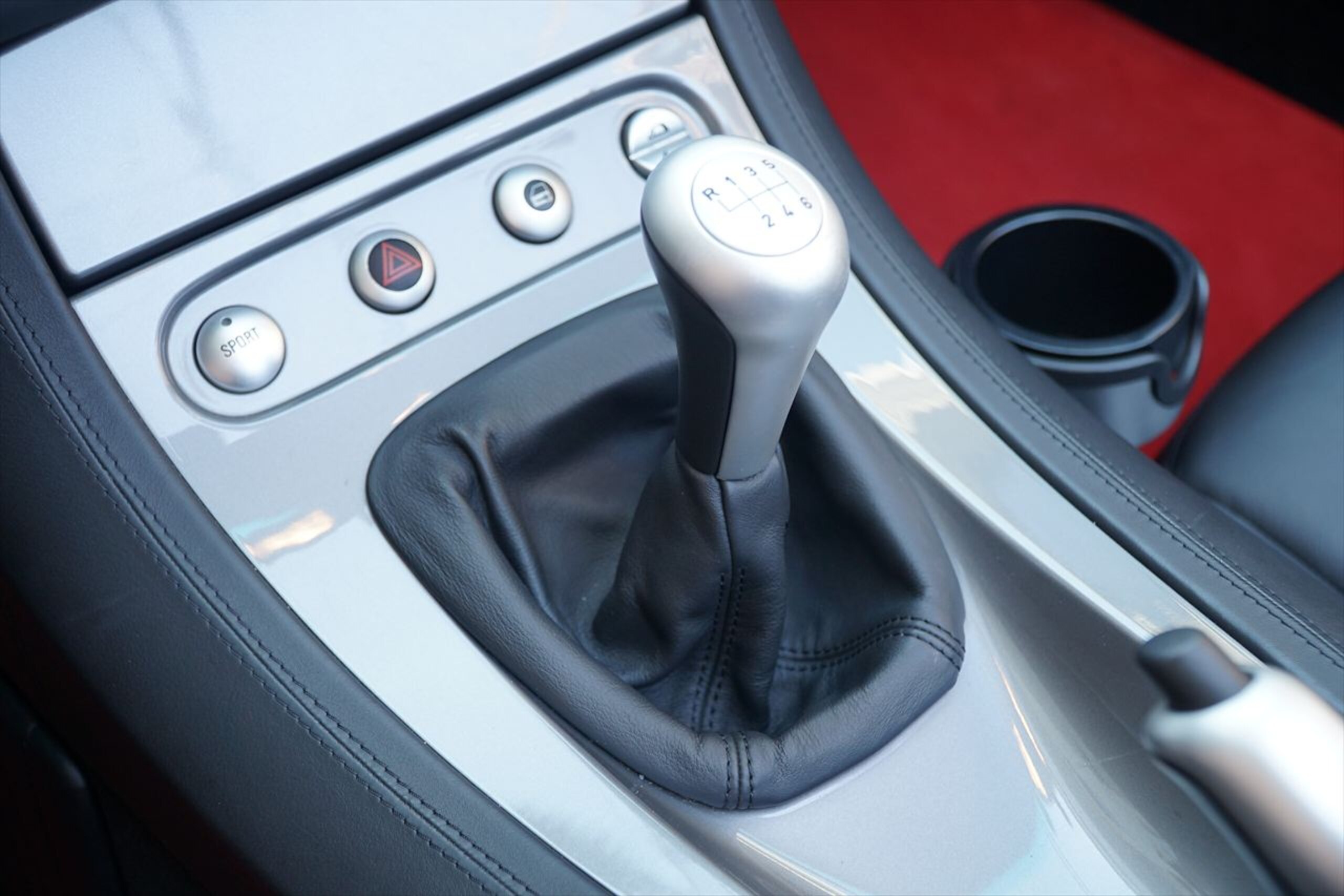 2001 BMW Z8 — Photo 16 / 22