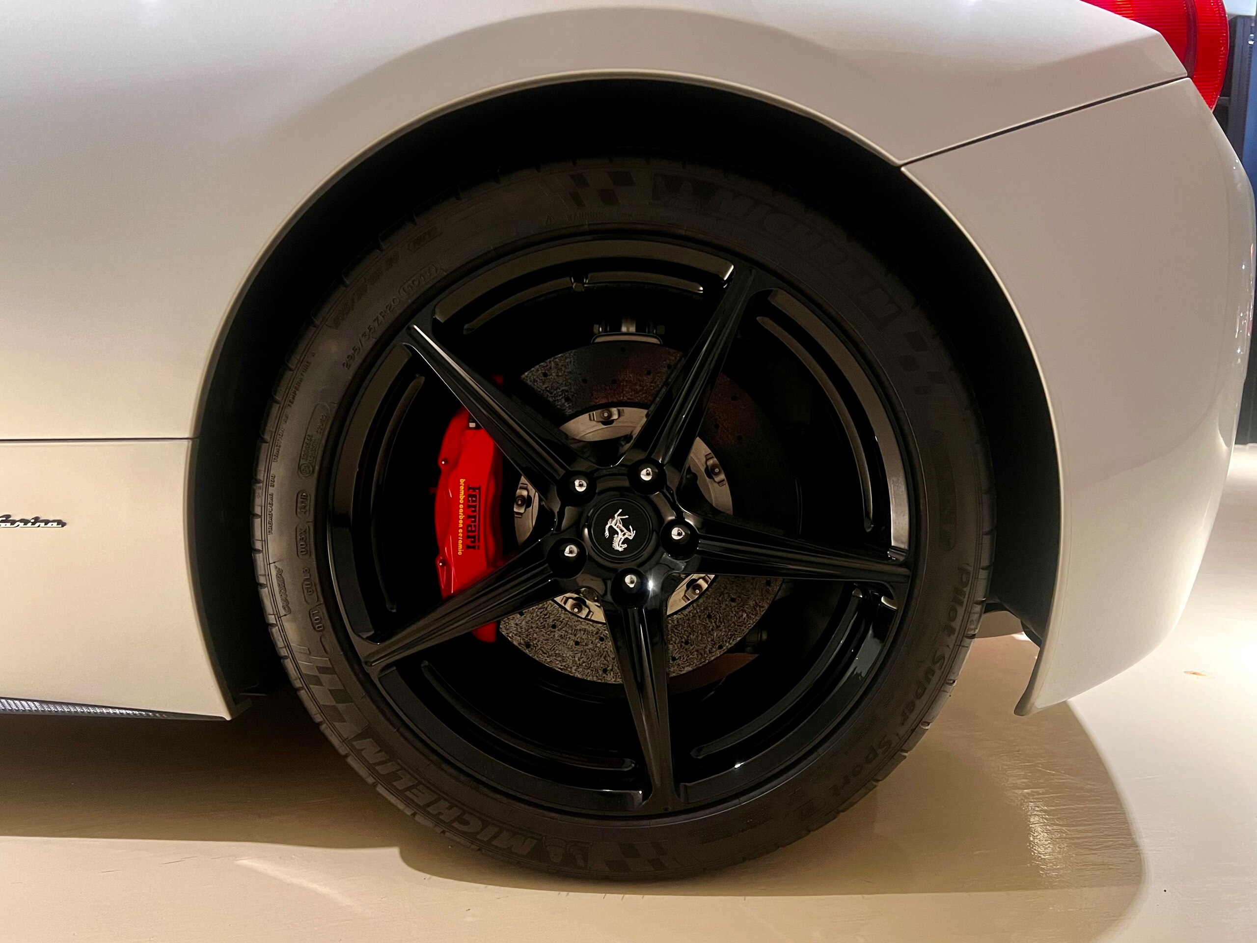 2012 Ferrari 458 Italia F1 DCT — Photo 11 / 25