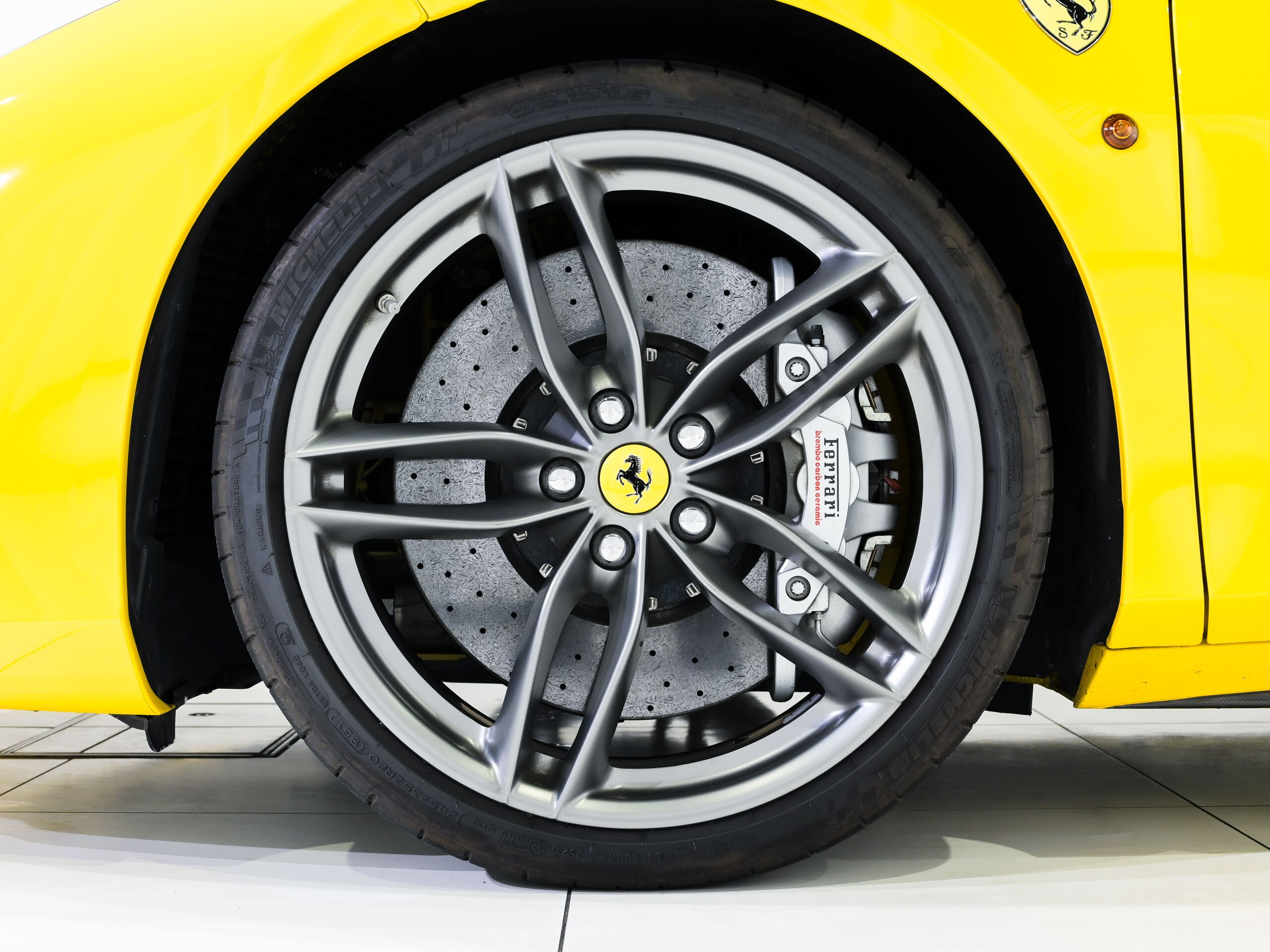 2017 Ferrari 488GTB — Photo 13 / 15