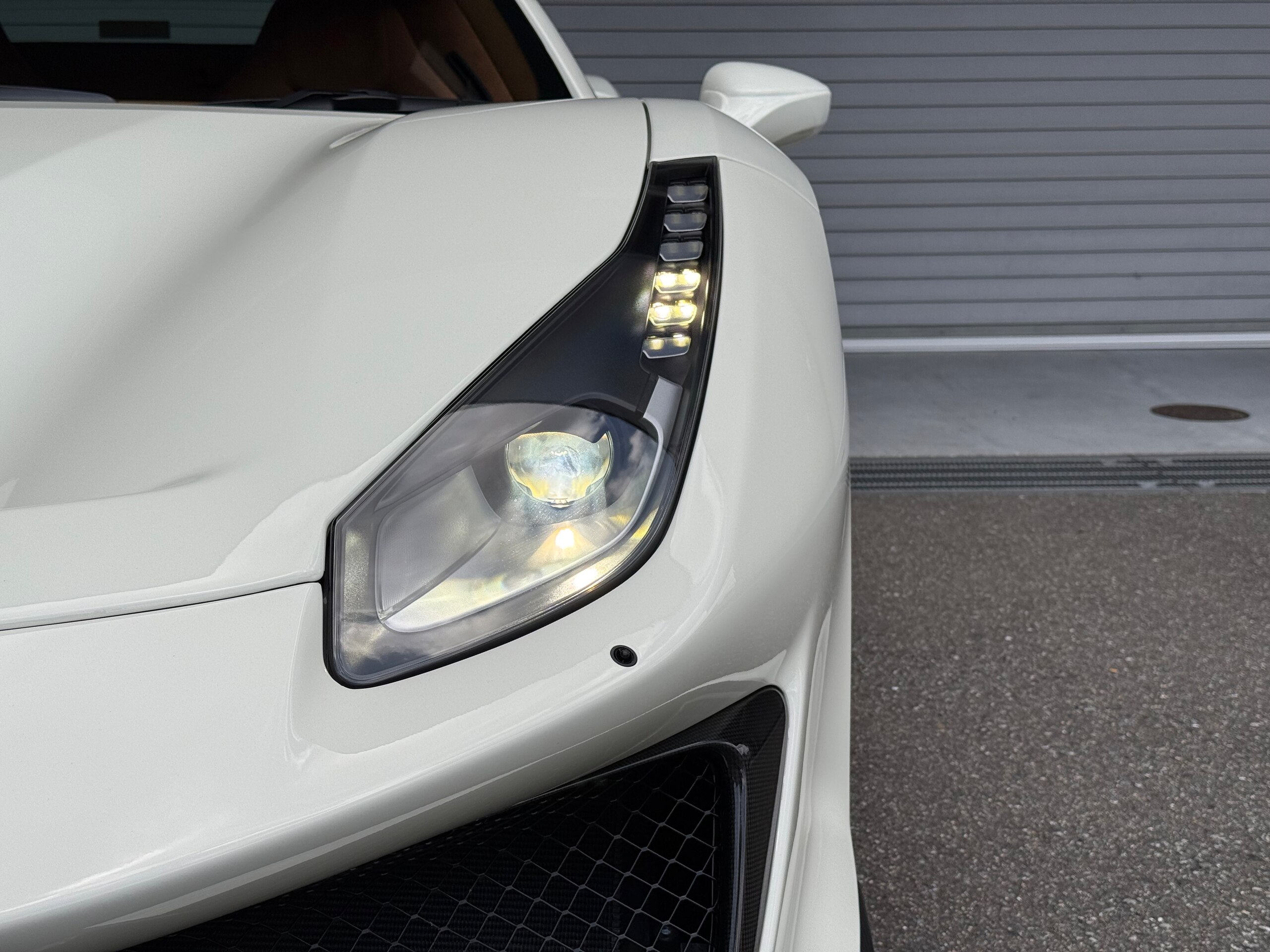 2020 Ferrari 488 Pista Spider — Photo 20 / 40