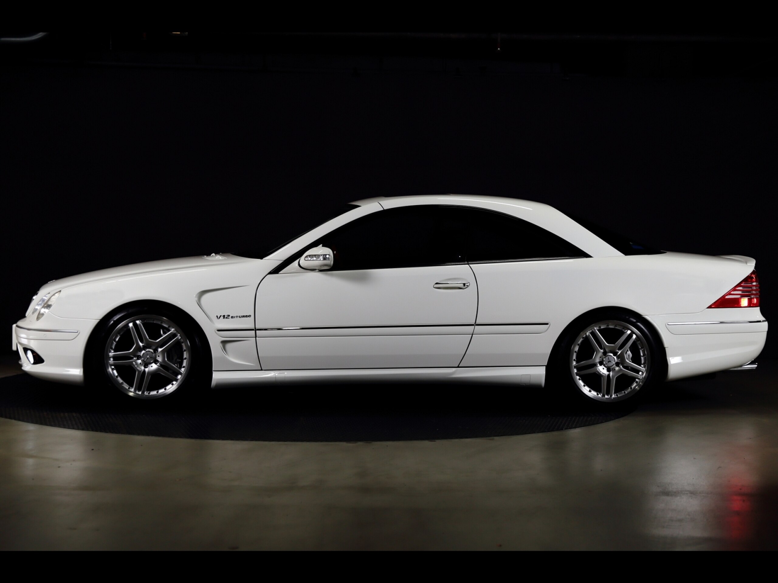 2004 Mercedes Benz CL55 AMG — Photo 6 / 13