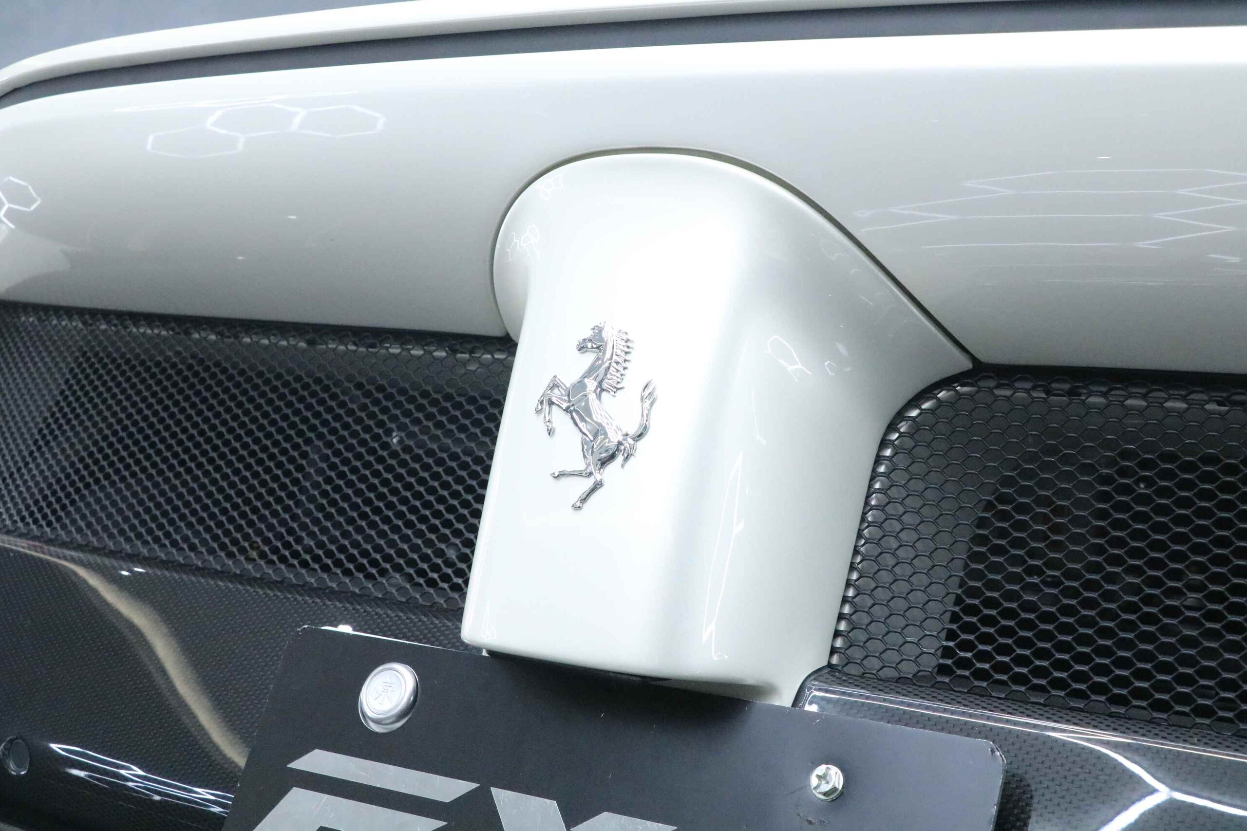 2017 Ferrari LaFerrari — Photo 20 / 26