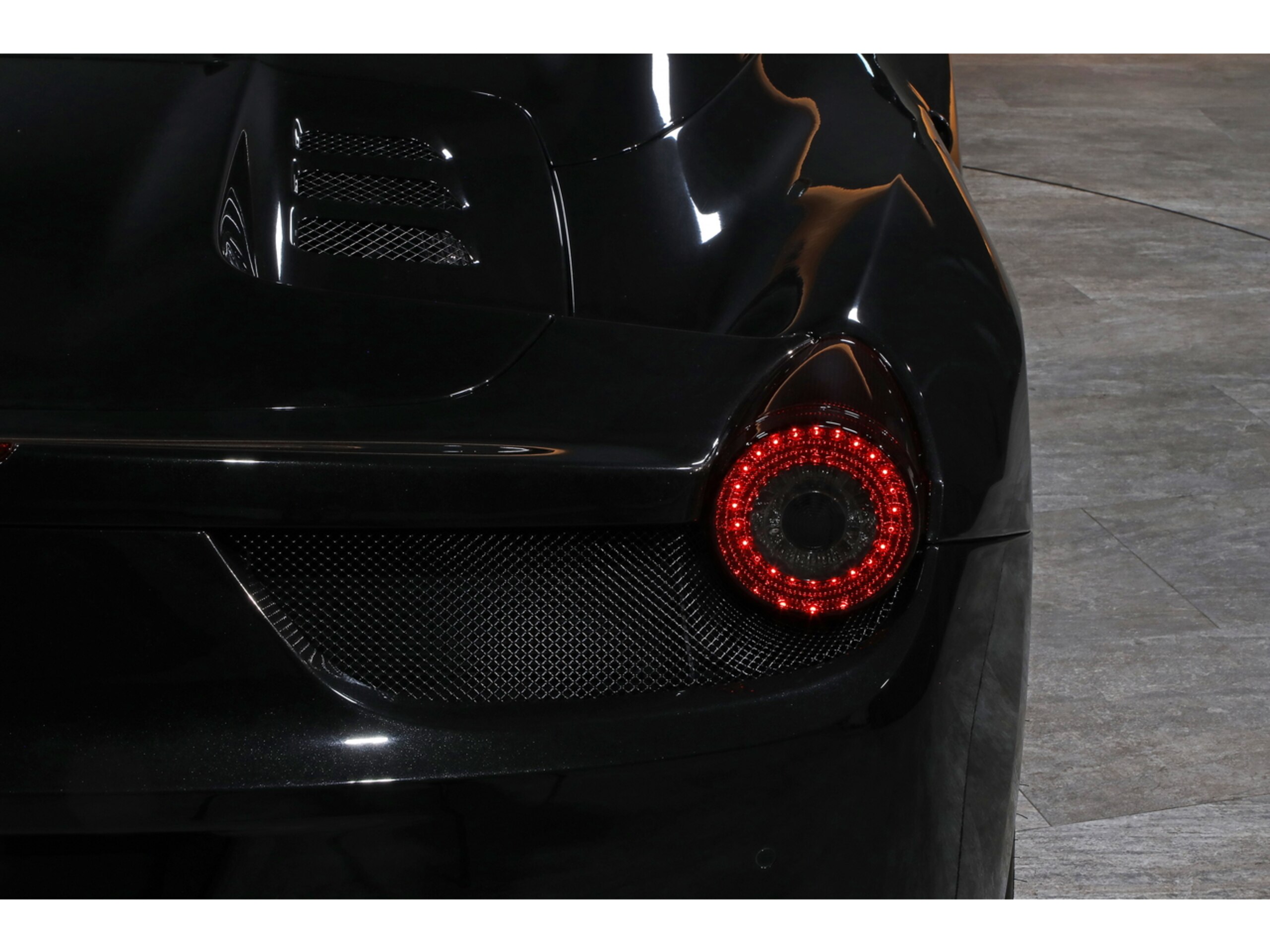 2014 Ferrari 458 Spider — Photo 39 / 57